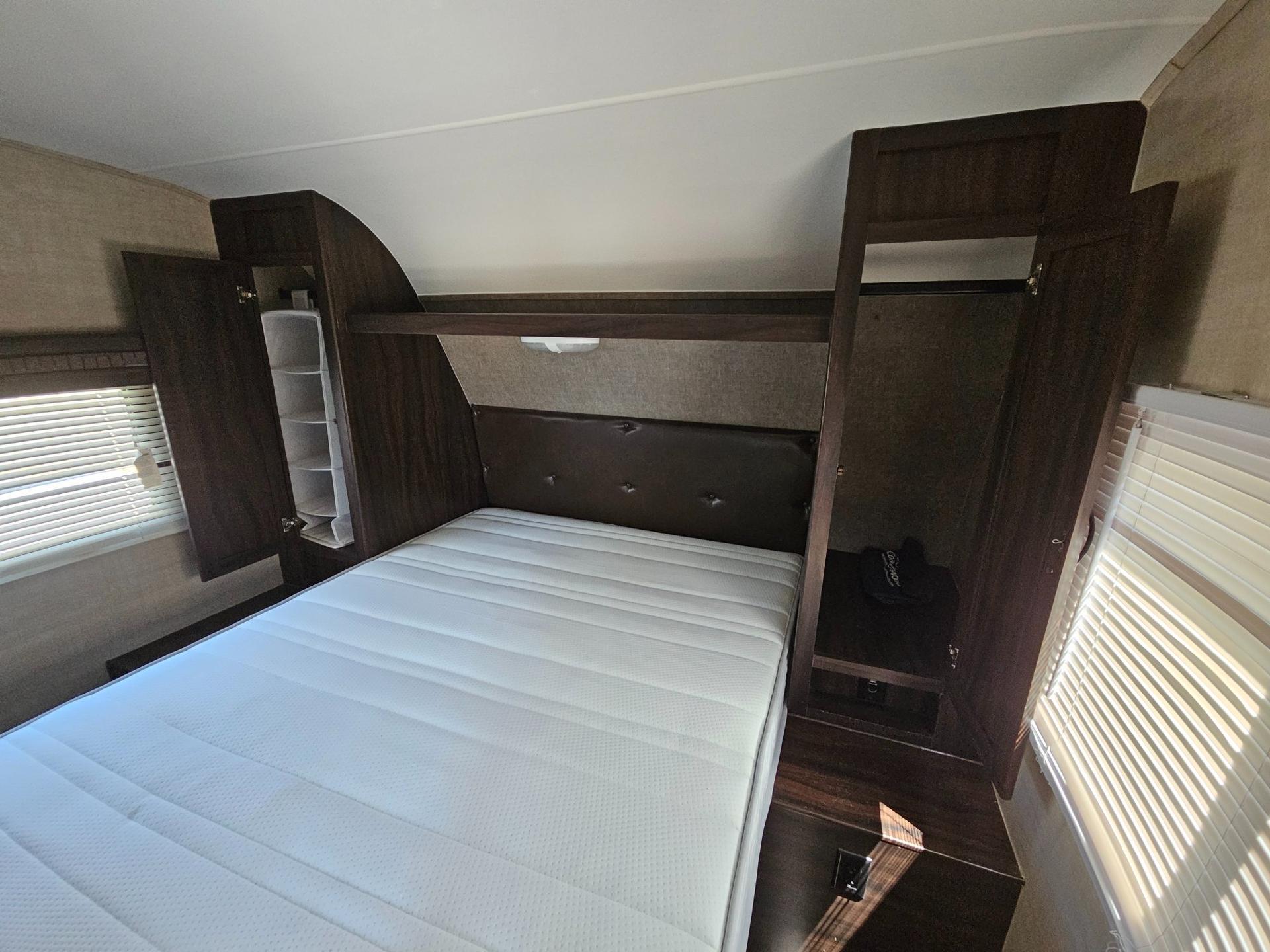 2019 Pacific Coachworks 2019 Pacific Coachworks Surf Side - thumbnail 23