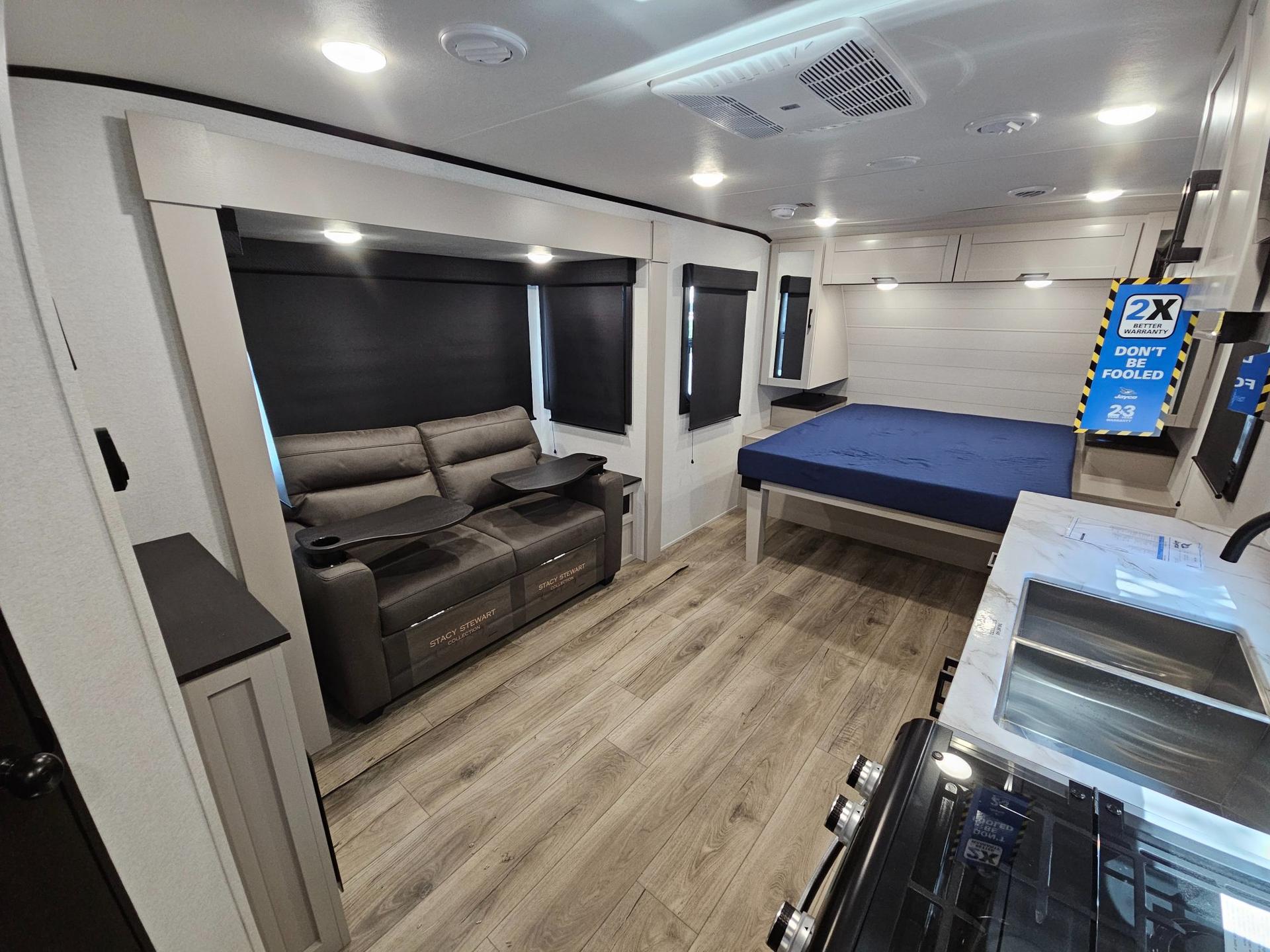2026 Jayco 2026 Jayco Jay Feather - thumbnail 6