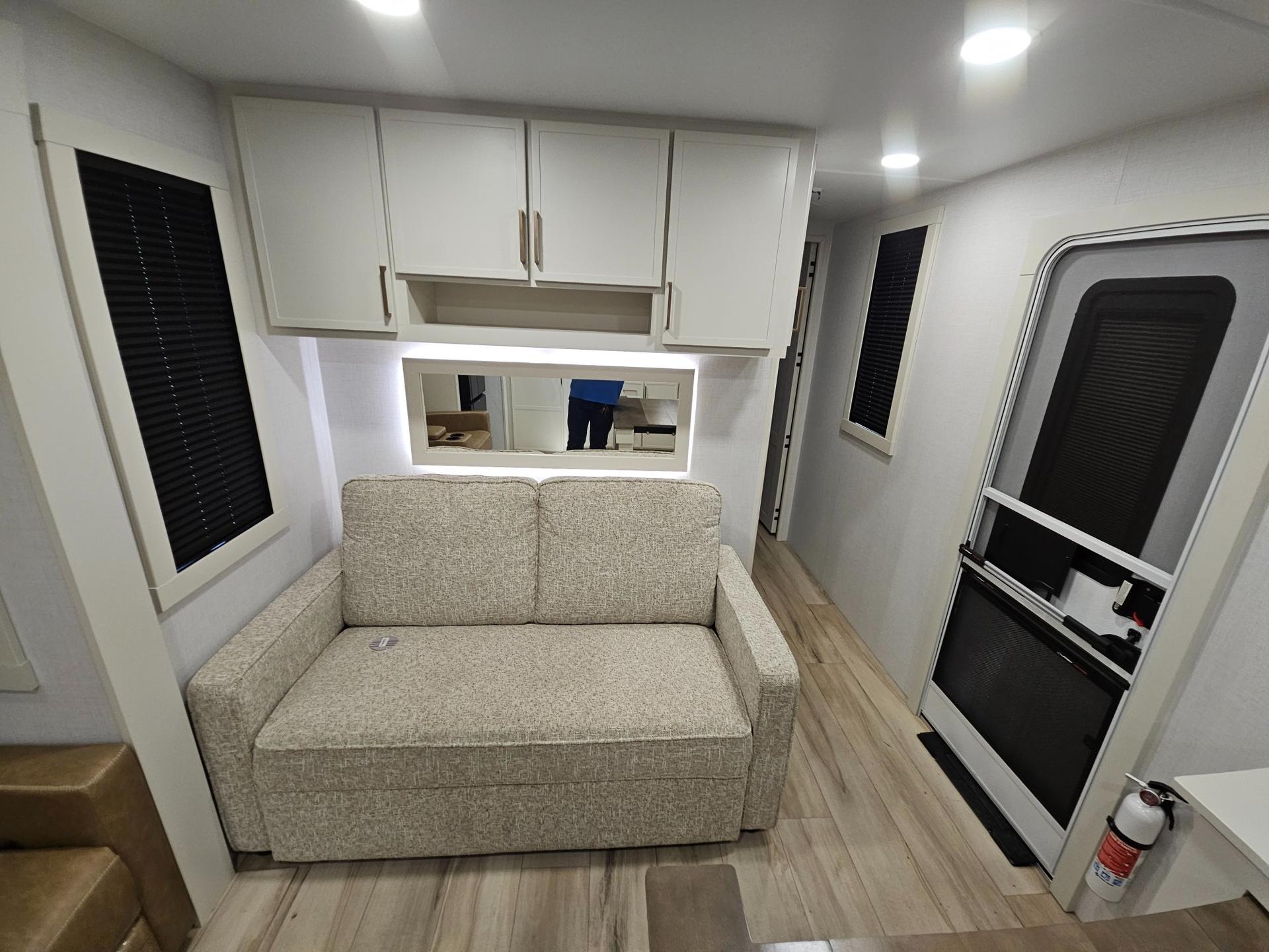 2027 Brinkley RV 2027 Brinkley RV Model I - thumbnail 21