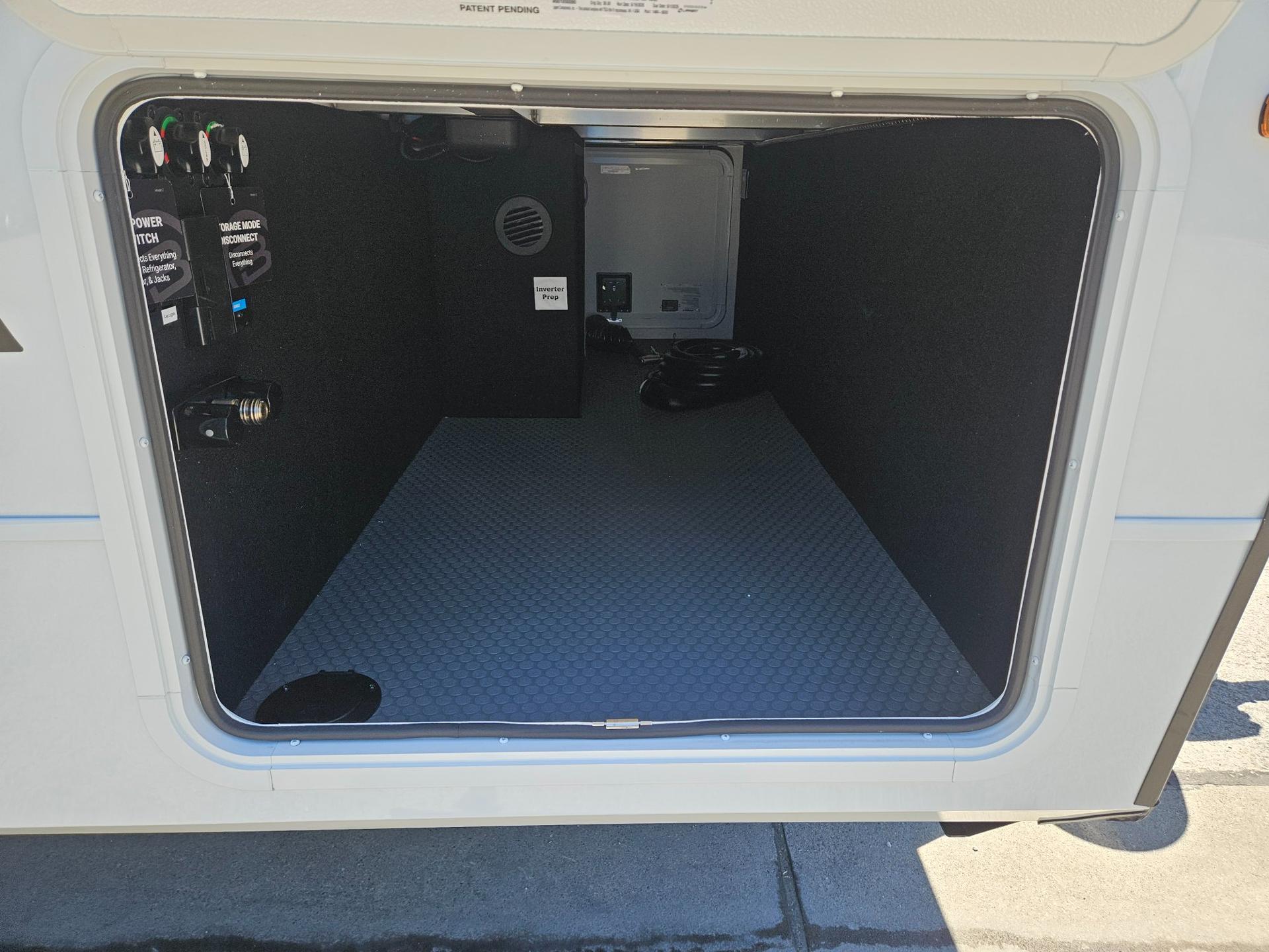 2027 Brinkley RV 2027 Brinkley RV Model I - thumbnail 40