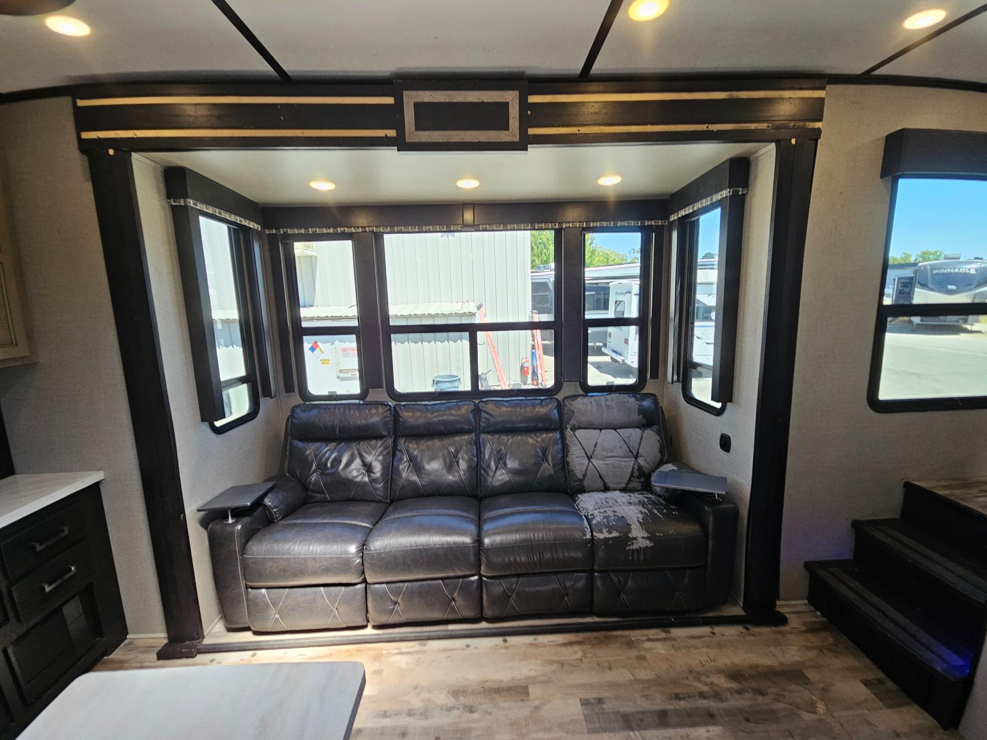 2018 Keystone RV 2018 Keystone RV Fuzion - thumbnail 7