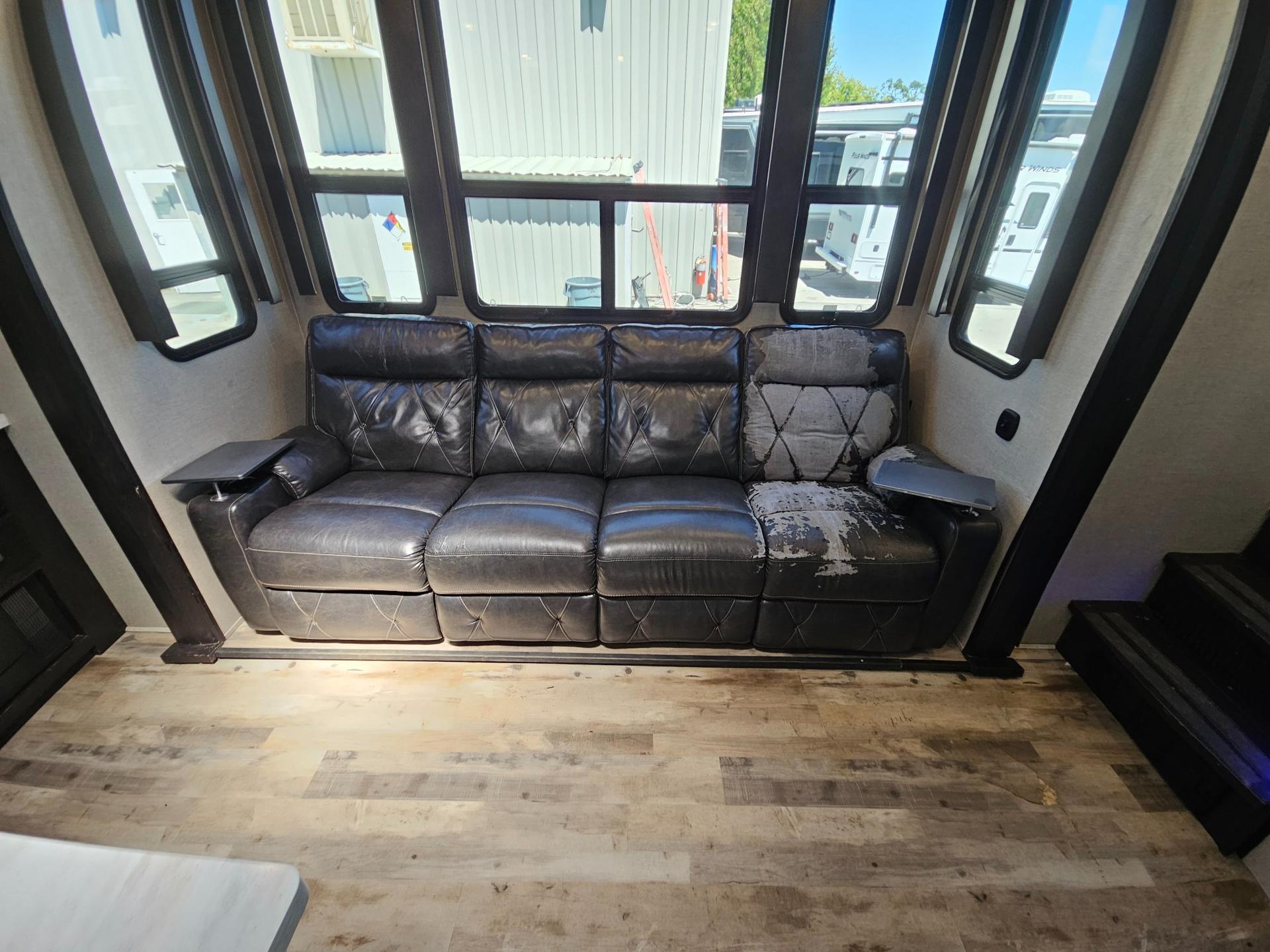 2018 Keystone RV 2018 Keystone RV Fuzion - thumbnail 8