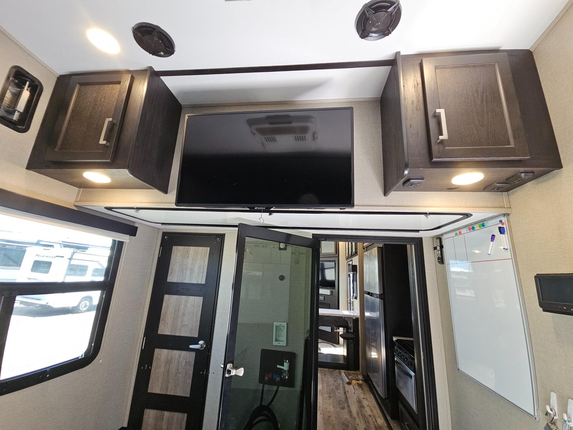 2018 Keystone RV 2018 Keystone RV Fuzion - thumbnail 23