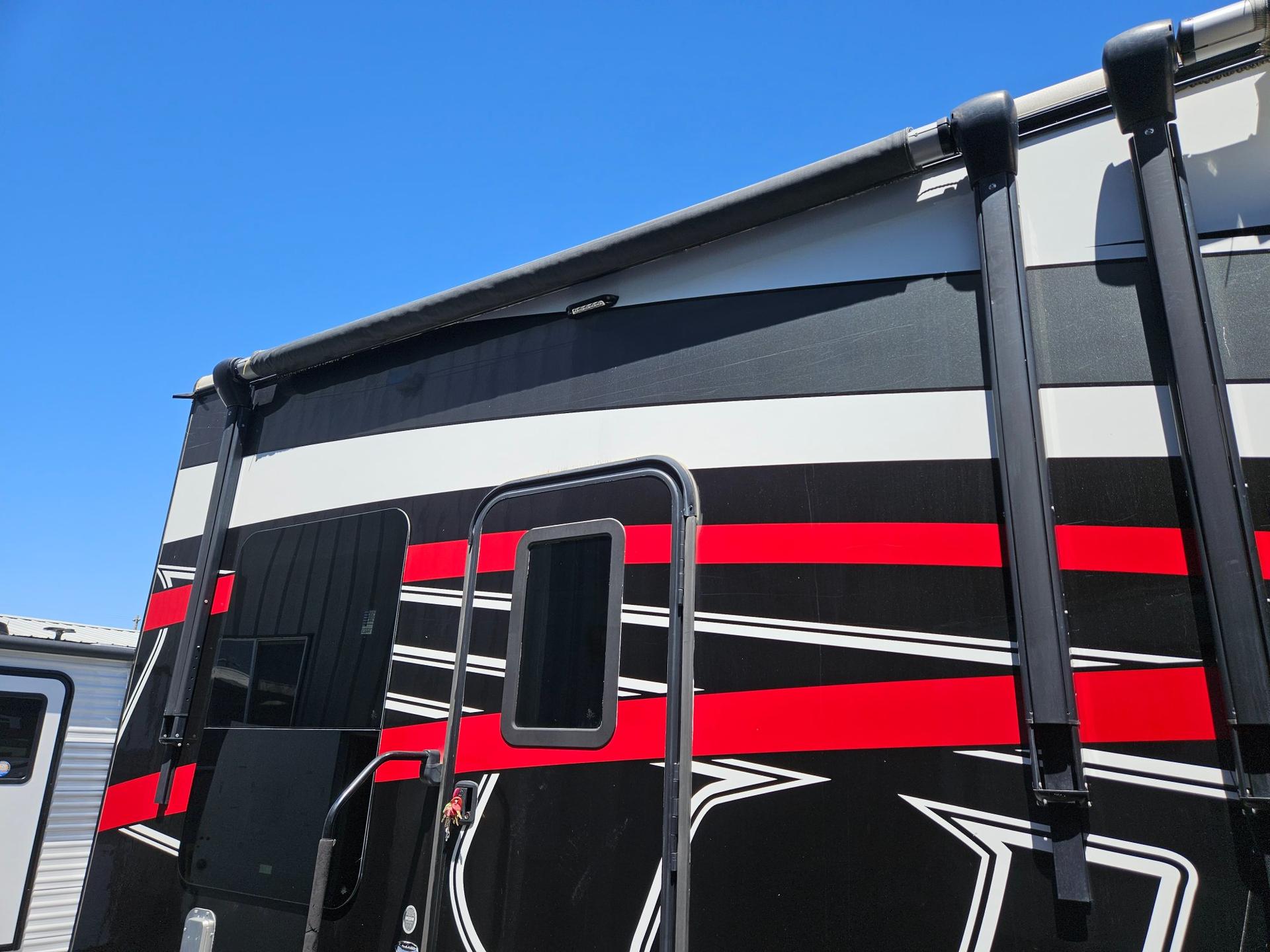 2018 Keystone RV 2018 Keystone RV Fuzion - thumbnail 35