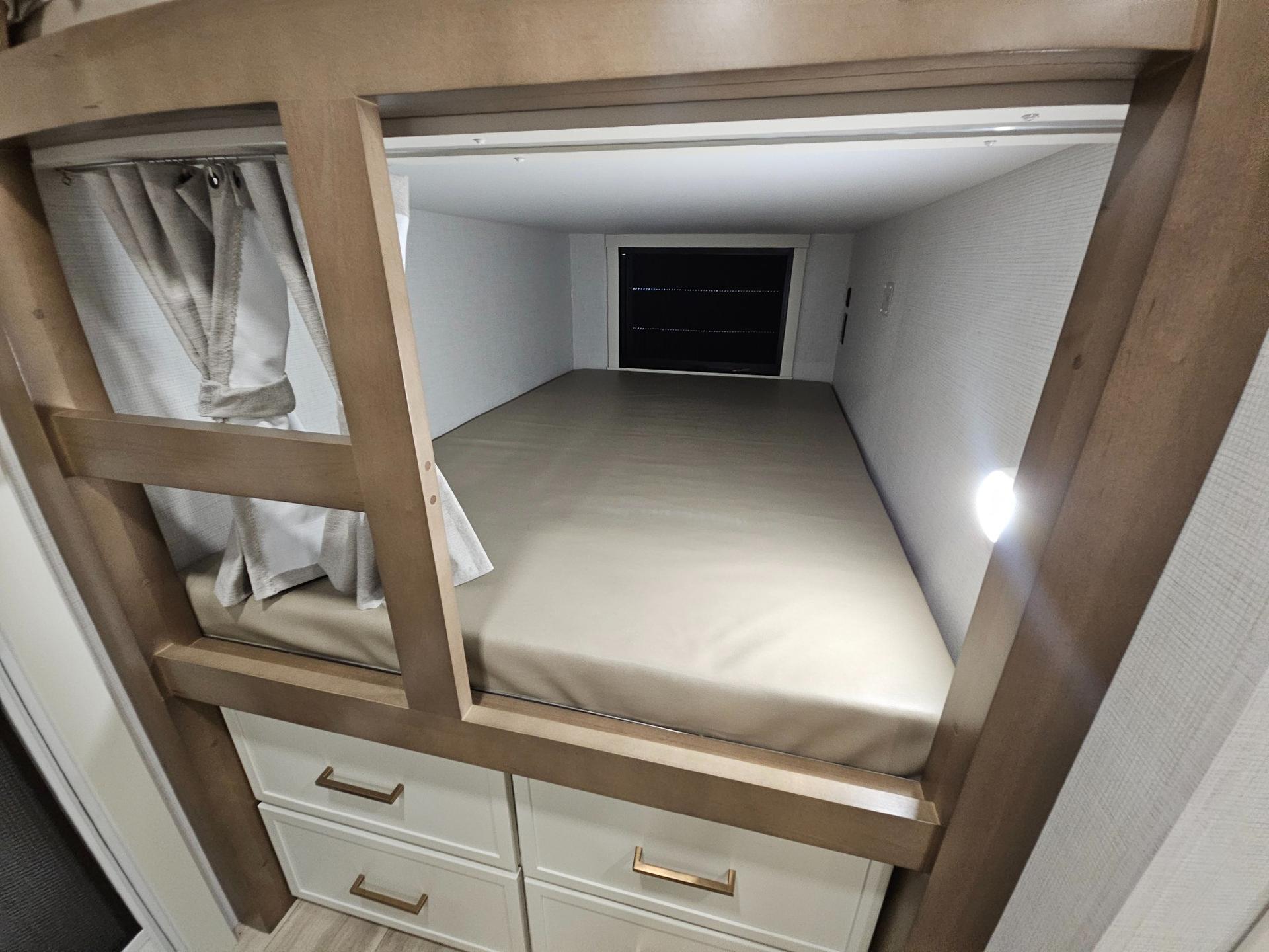 2027 Brinkley RV 2027 Brinkley RV Model Ix - thumbnail 23