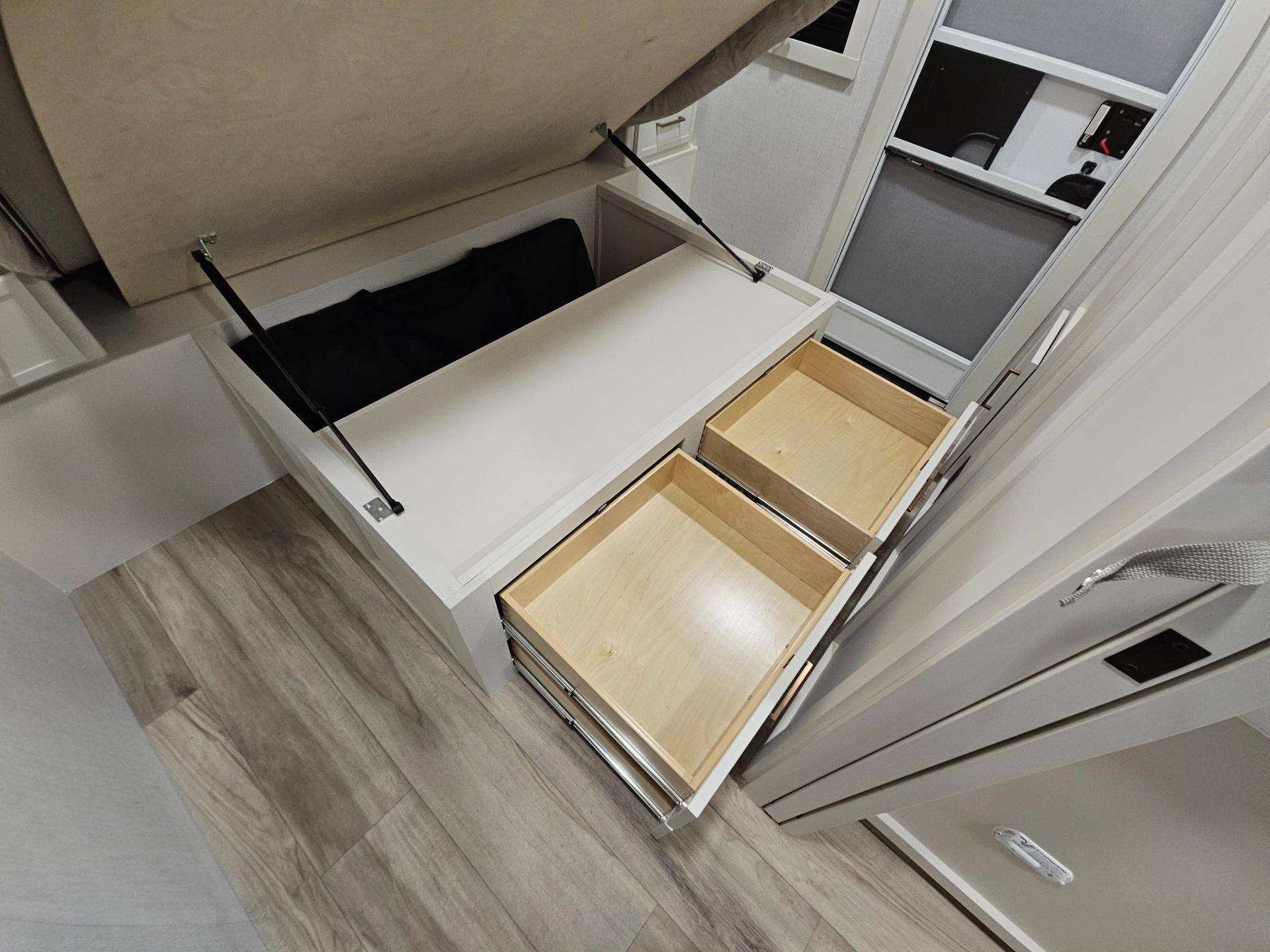 2027 Brinkley RV 2027 Brinkley RV Model Ix - thumbnail 26