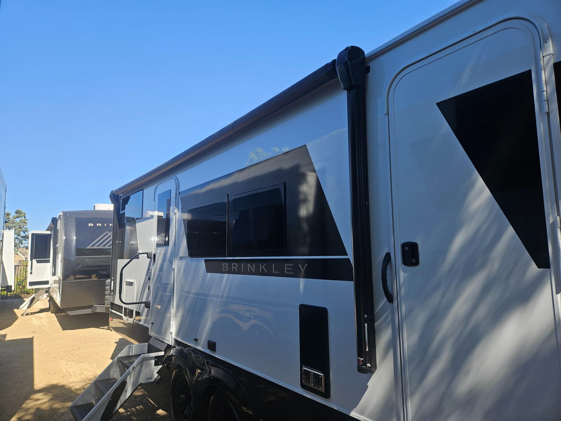 2027 Brinkley RV 2027 Brinkley RV Model Ix - thumbnail 41