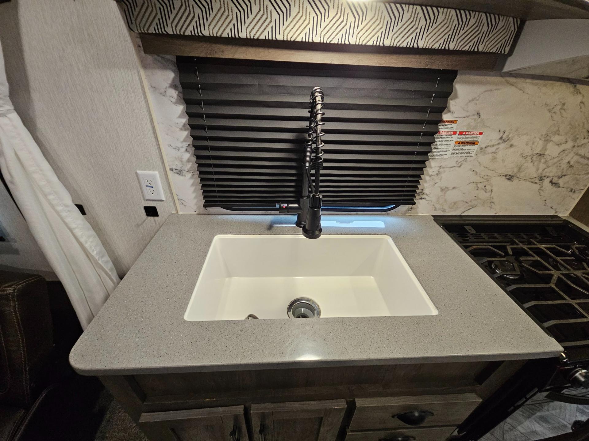 2022 Forest River RV 2022 Forest River RV Stealth - thumbnail 18
