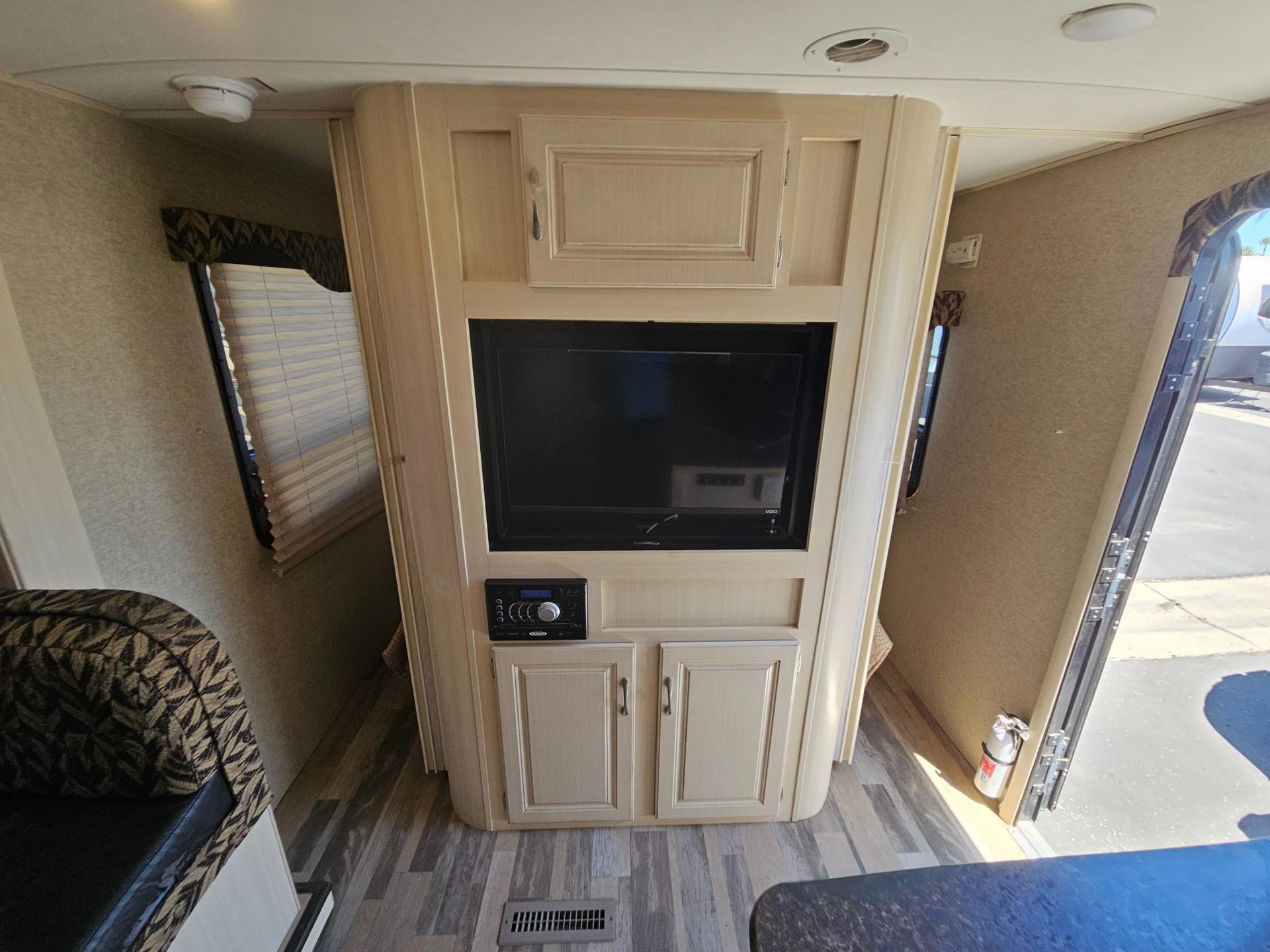 2016 Winnebago Towables 2016 Winnebago Towables Minnie - thumbnail 17