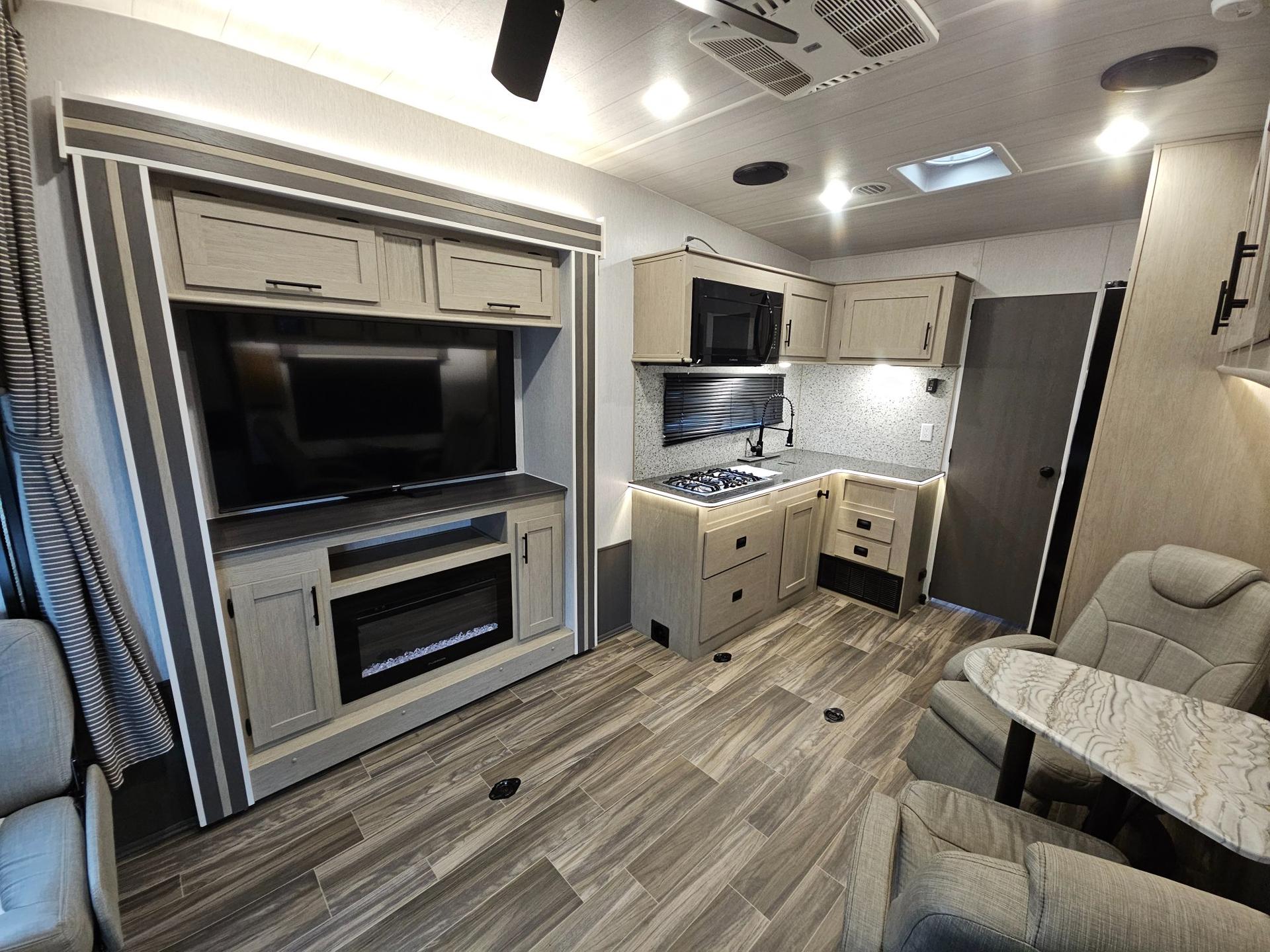2024 Forest River RV 2024 Forest River RV Stealth - thumbnail 6