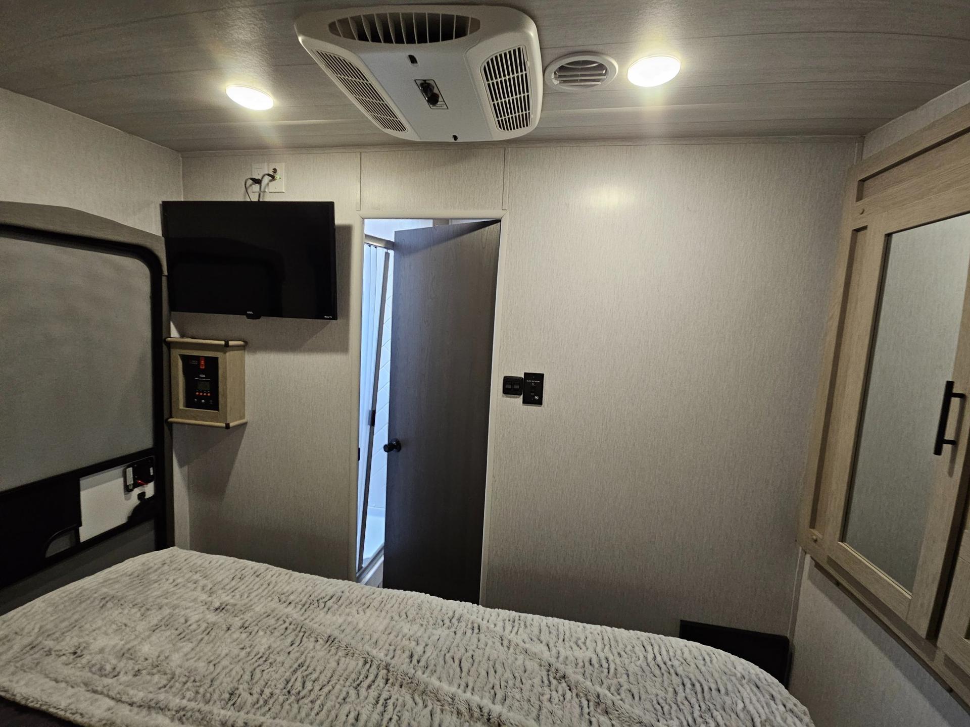 2024 Forest River RV 2024 Forest River RV Stealth - thumbnail 40