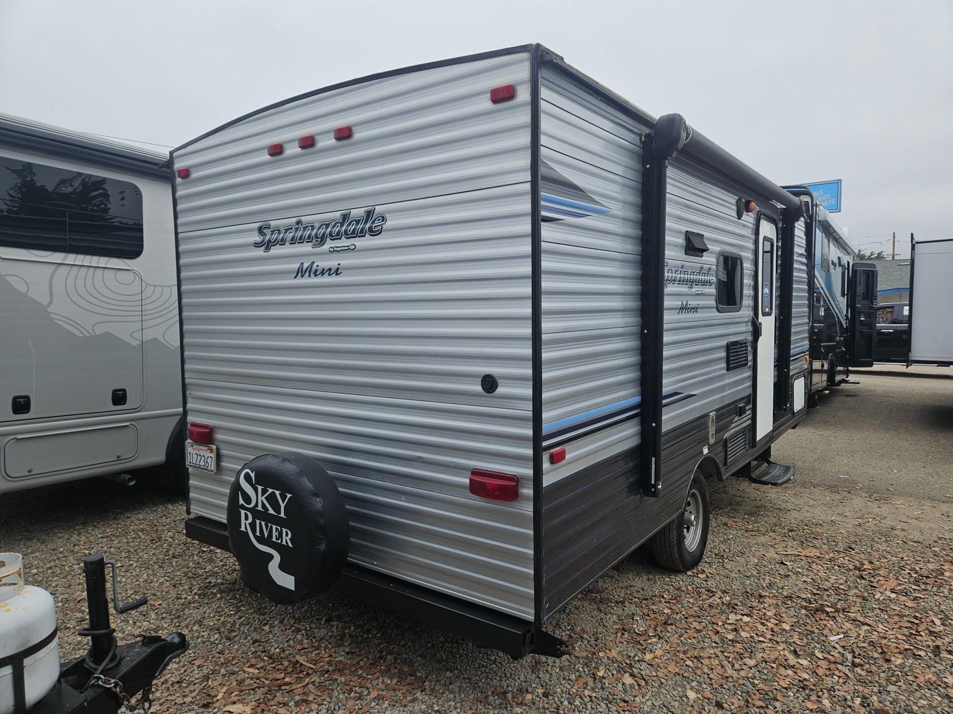 2018 Keystone RV 2018 Keystone RV Springdale Mini - thumbnail 2