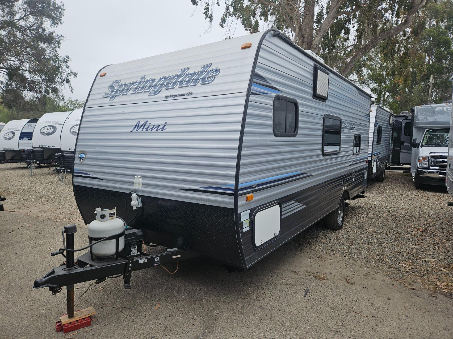 2018 Keystone RV 2018 Keystone RV Springdale Mini - thumbnail 4