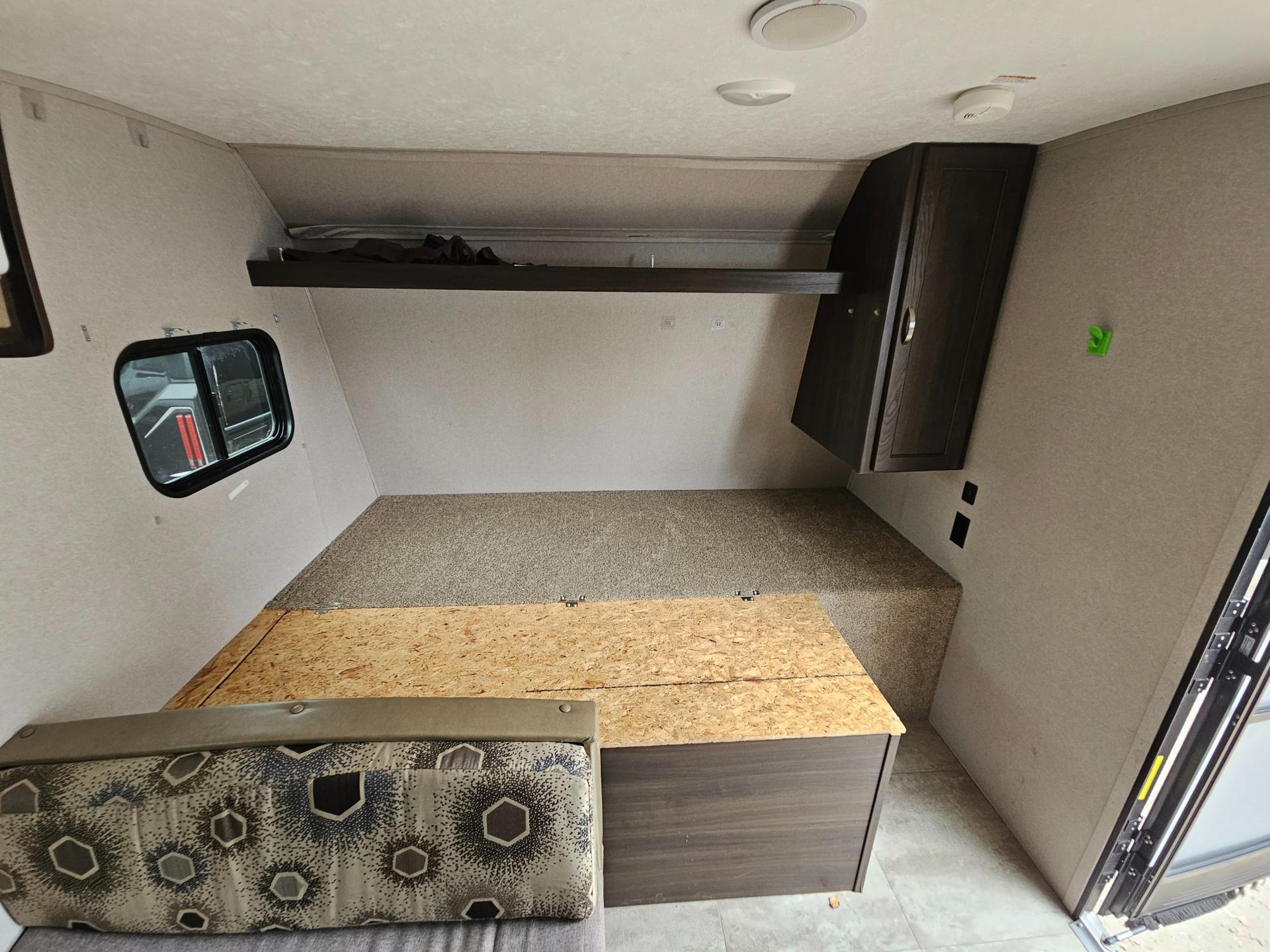 2018 Keystone RV 2018 Keystone RV Springdale Mini - thumbnail 7