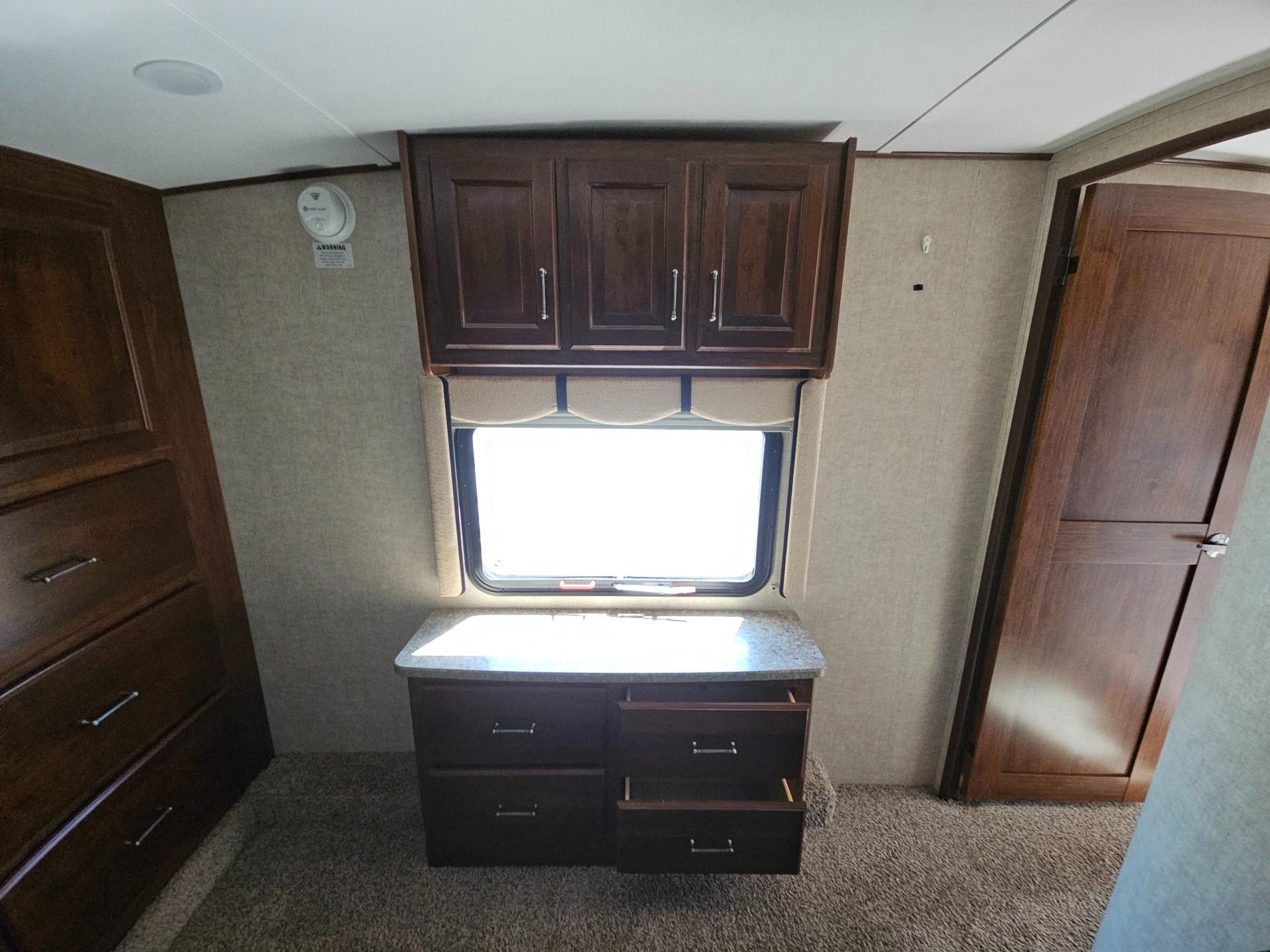 2014 Keystone RV 2014 Keystone RV Avalanche - thumbnail 40