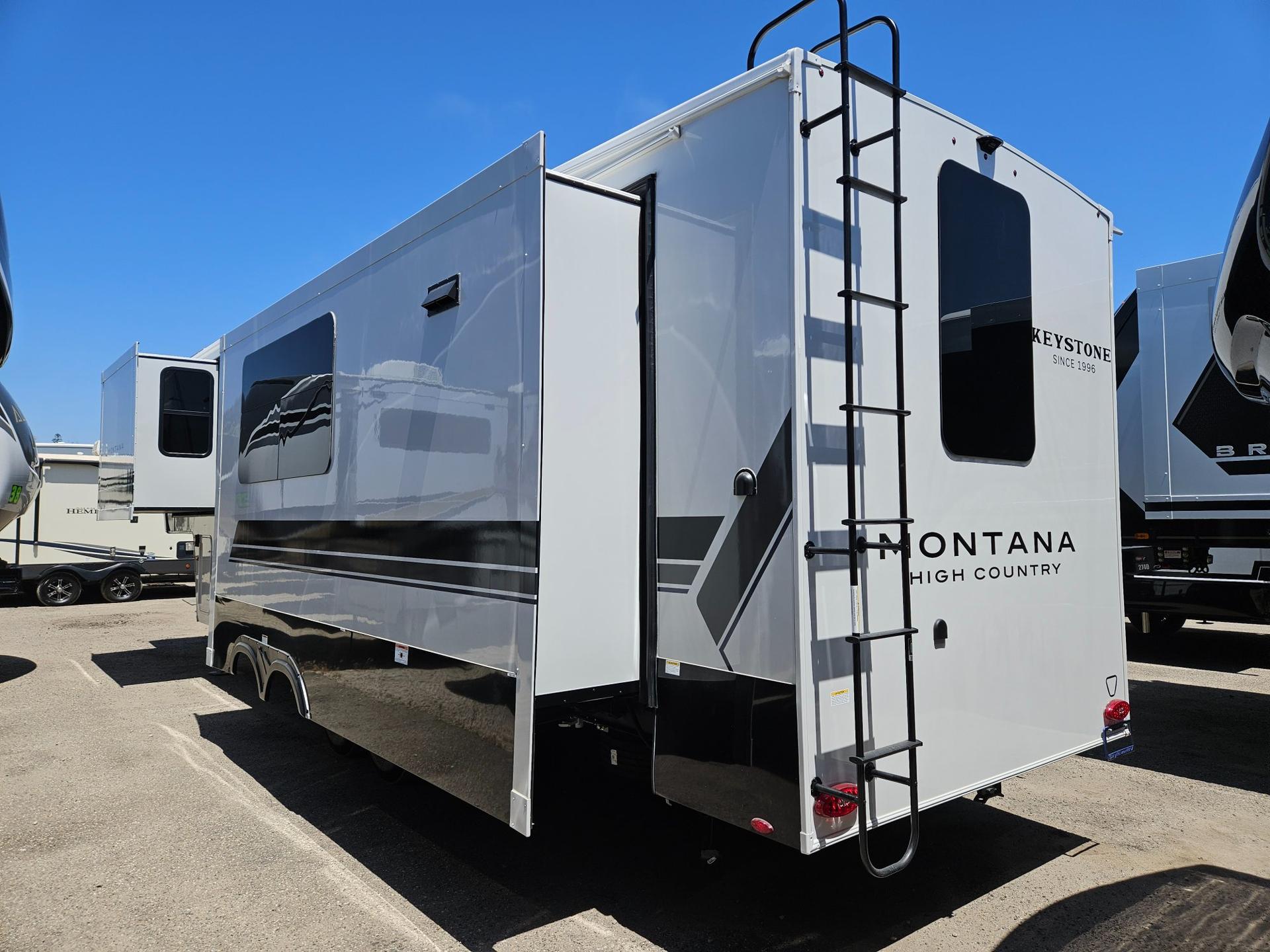 2026 Keystone RV 2026 Keystone RV Montana High Country - thumbnail 4