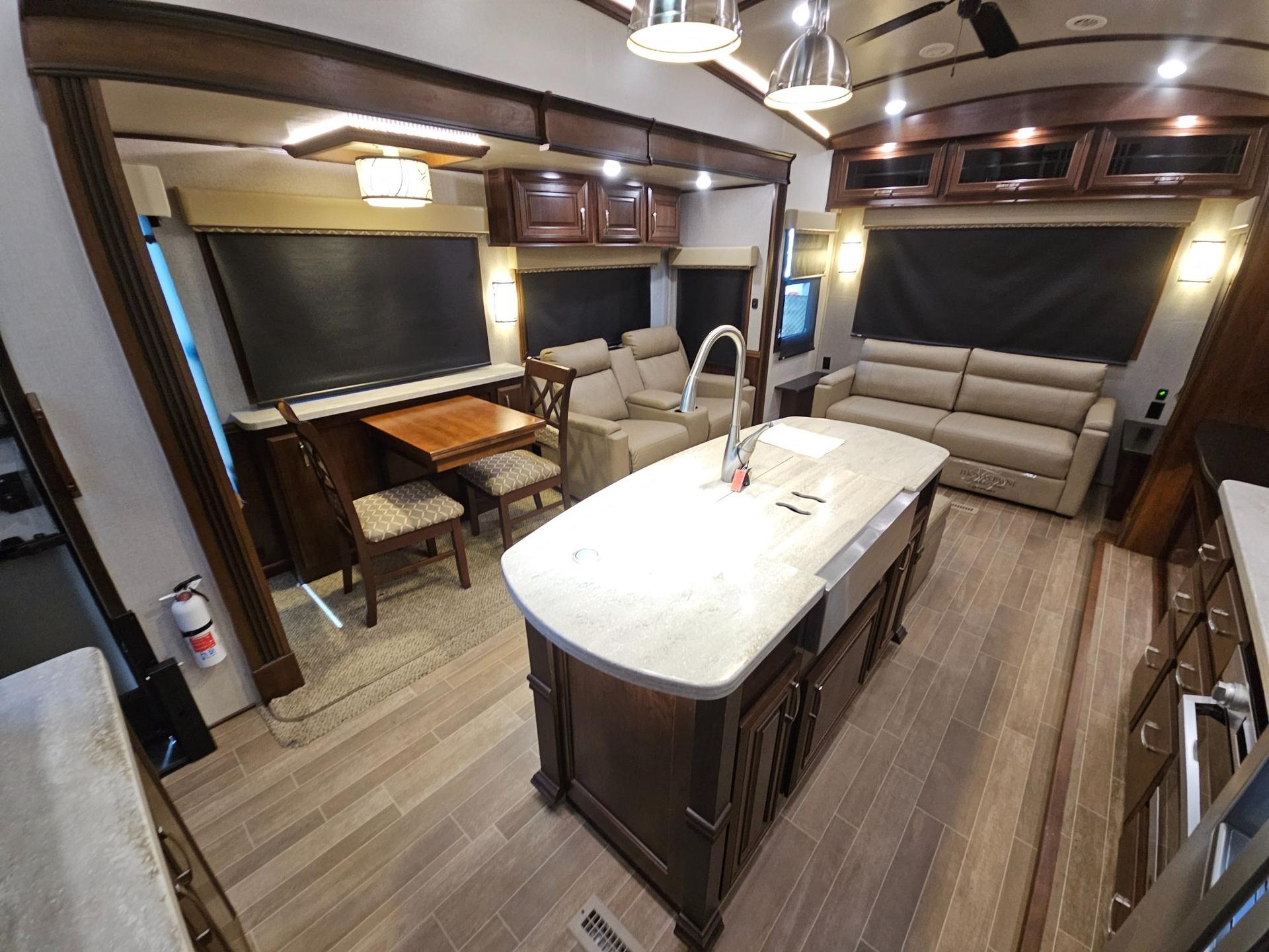 2019 Jayco 2019 Jayco Pinnacle - thumbnail 7