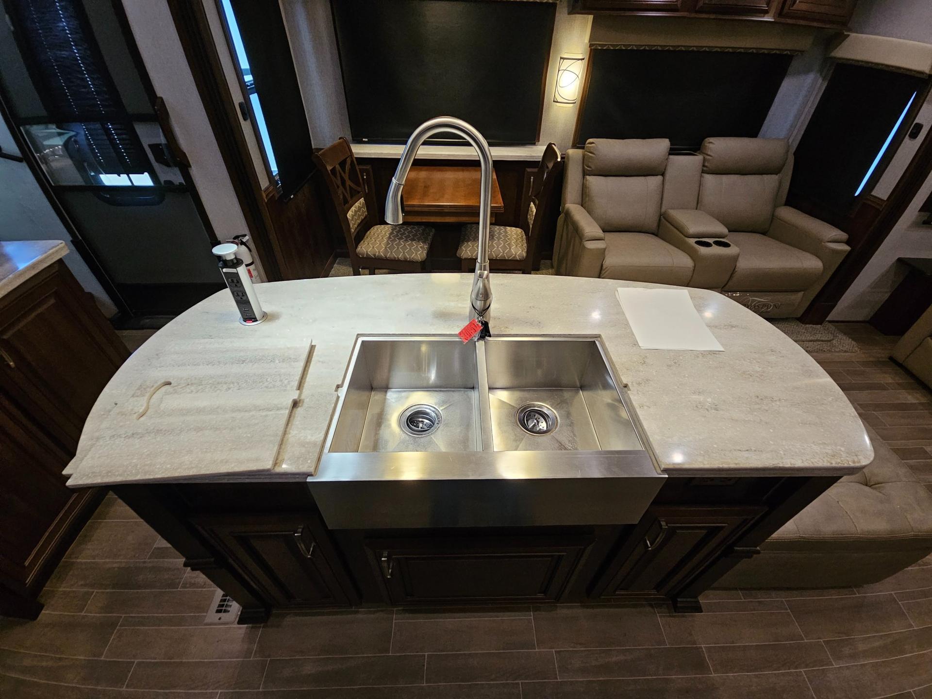 2019 Jayco 2019 Jayco Pinnacle - thumbnail 28