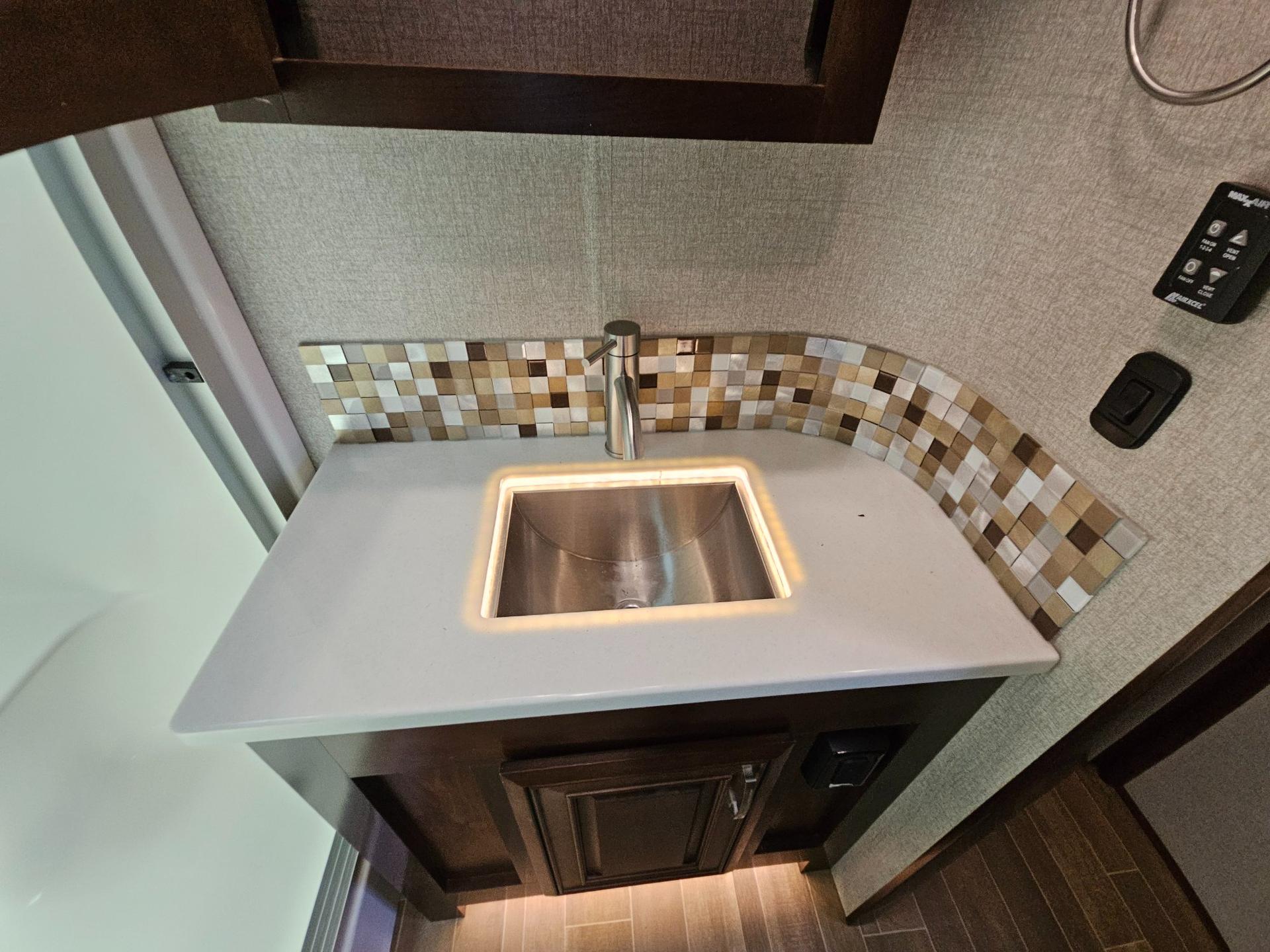 2019 Jayco 2019 Jayco Pinnacle - thumbnail 40