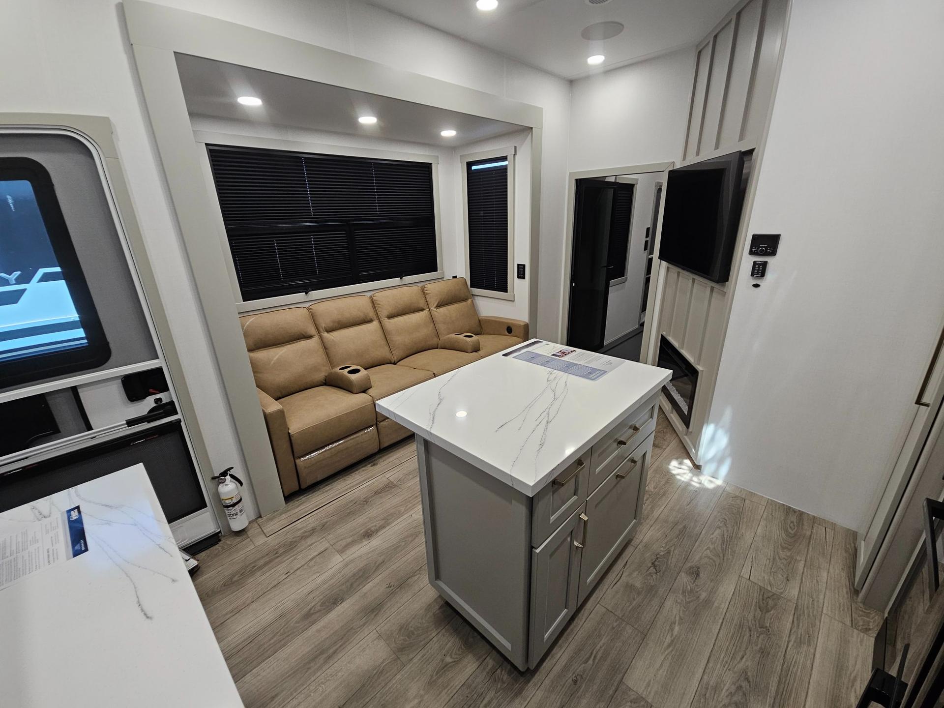 2026 Brinkley RV 2026 Brinkley RV Model Gx - thumbnail 7