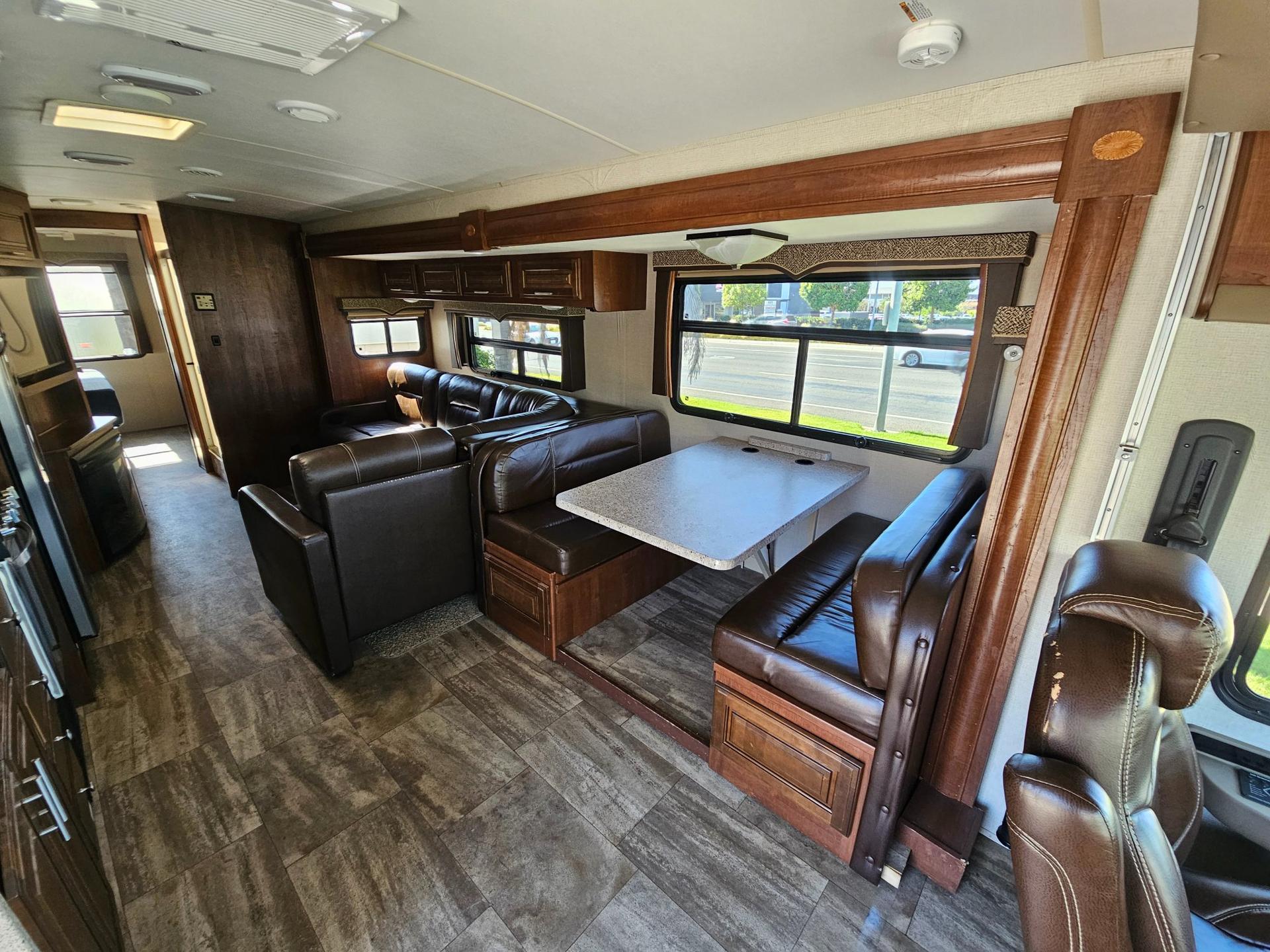 2018 Forest River RV 2018 Forest River RV Georgetown GT5 - thumbnail 7