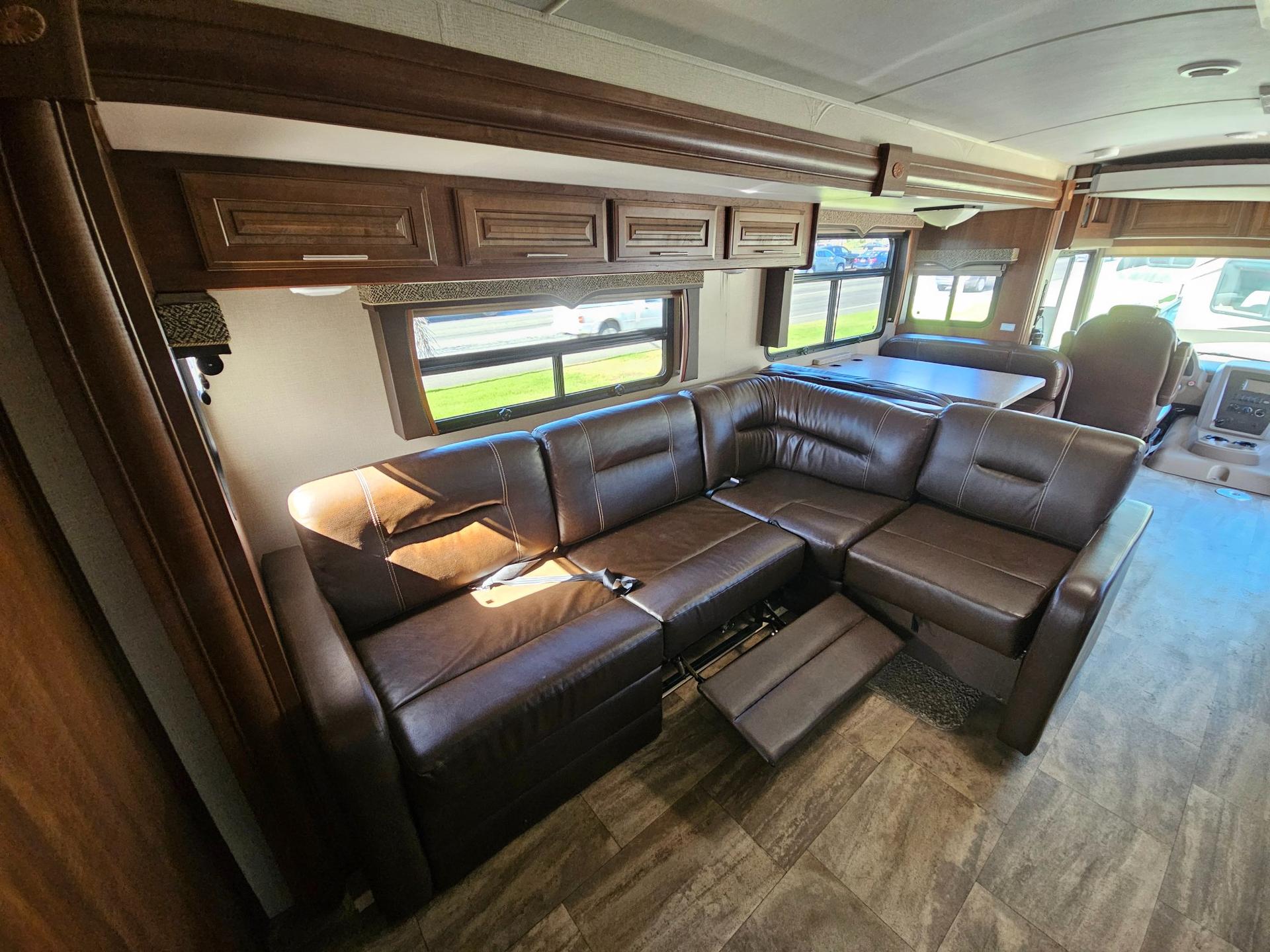2018 Forest River RV 2018 Forest River RV Georgetown GT5 - thumbnail 10