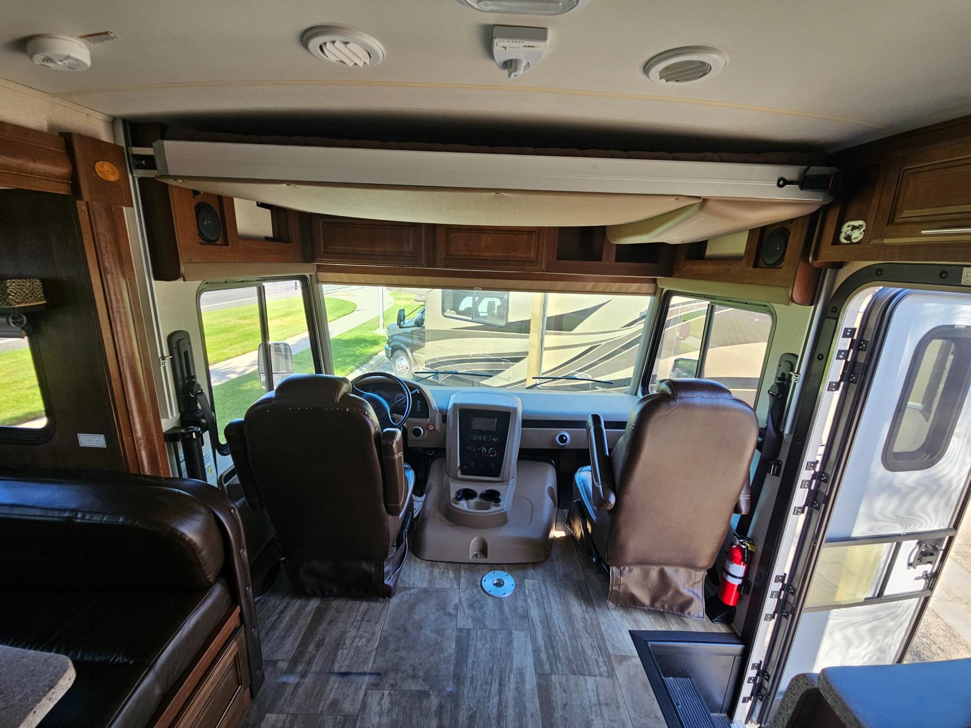 2018 Forest River RV 2018 Forest River RV Georgetown GT5 - thumbnail 18