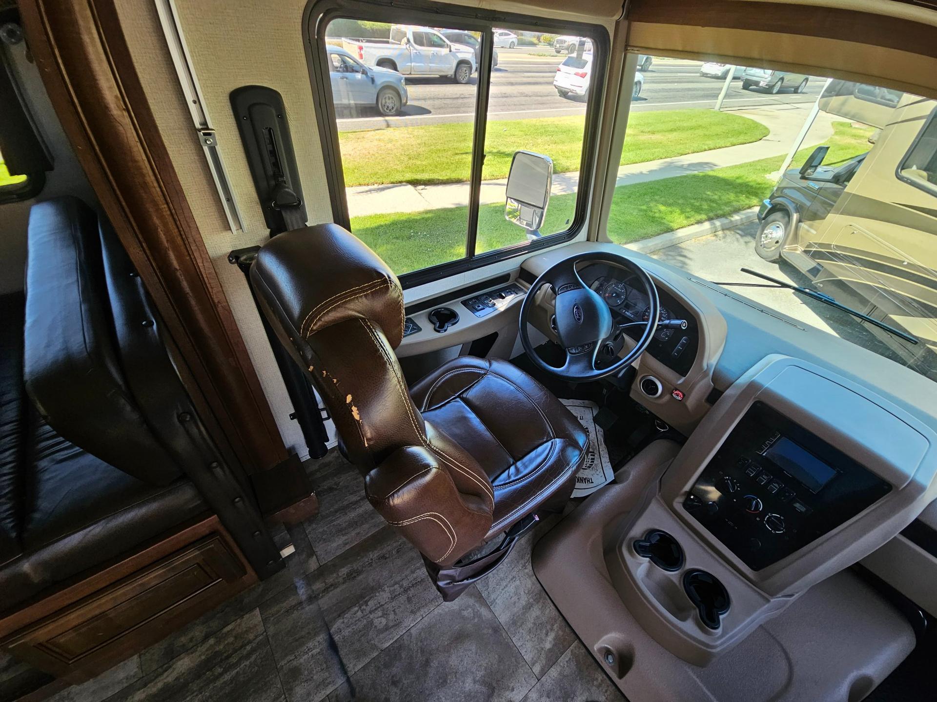 2018 Forest River RV 2018 Forest River RV Georgetown GT5 - thumbnail 20