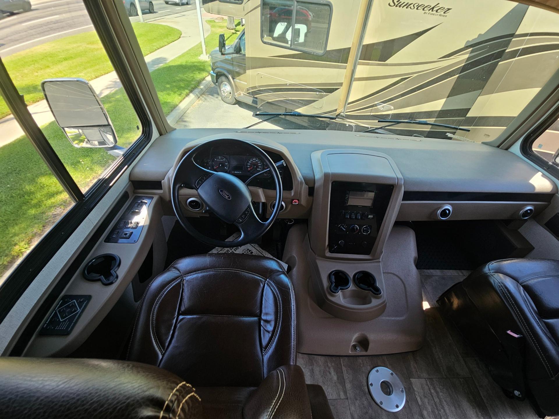 2018 Forest River RV 2018 Forest River RV Georgetown GT5 - thumbnail 22