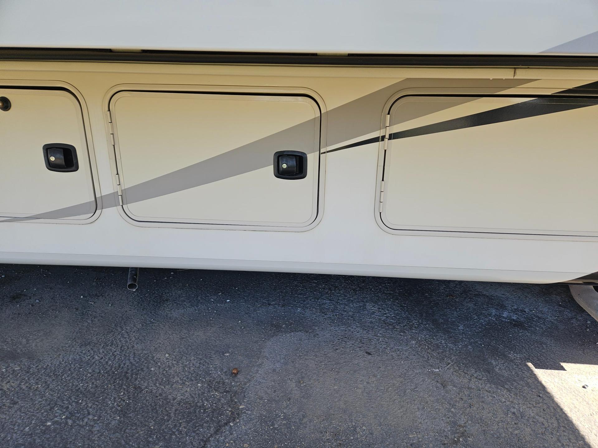 2018 Forest River RV 2018 Forest River RV Georgetown GT5 - thumbnail 36