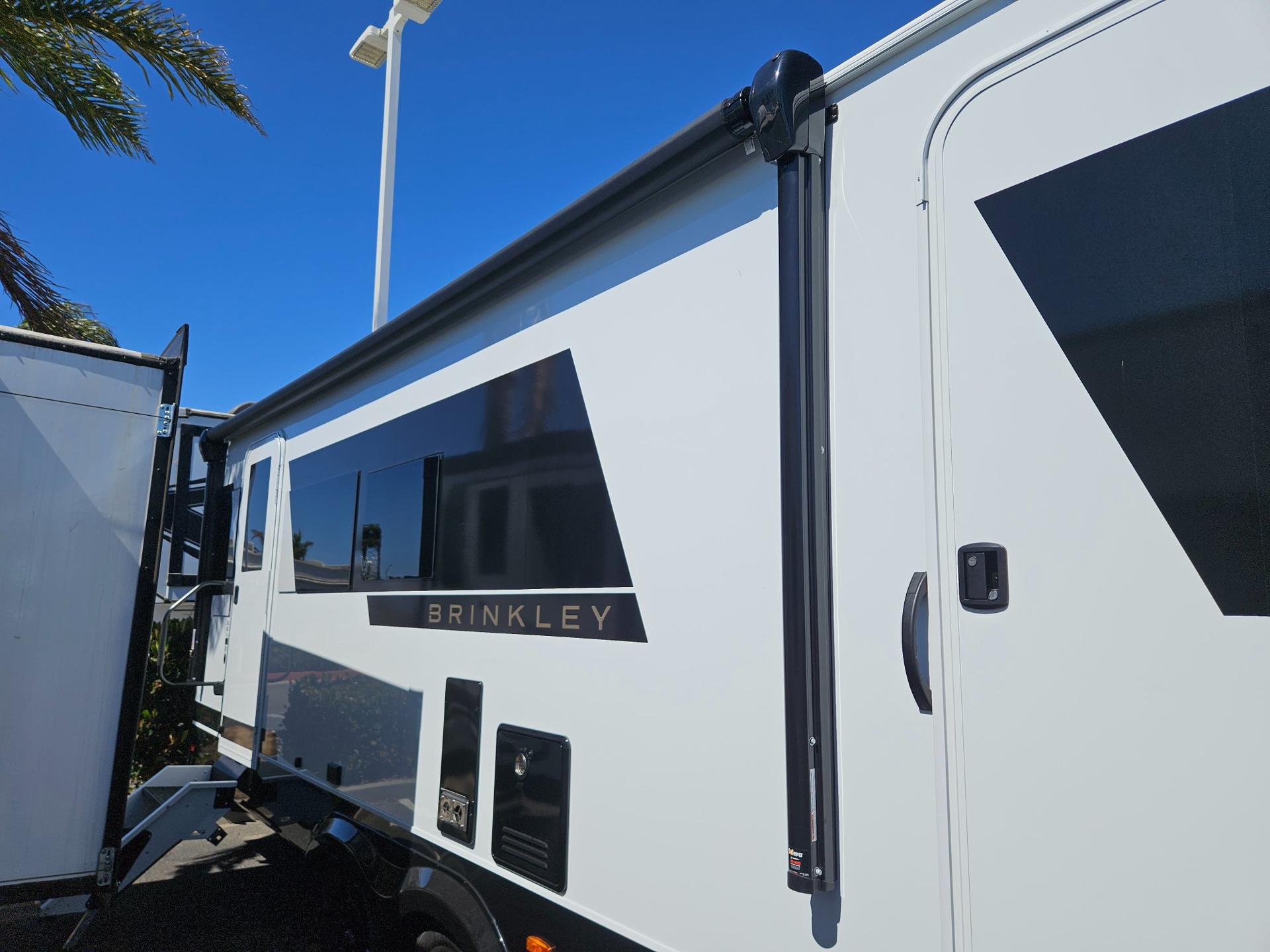 2027 Brinkley RV 2027 Brinkley RV Model Ix - thumbnail 39