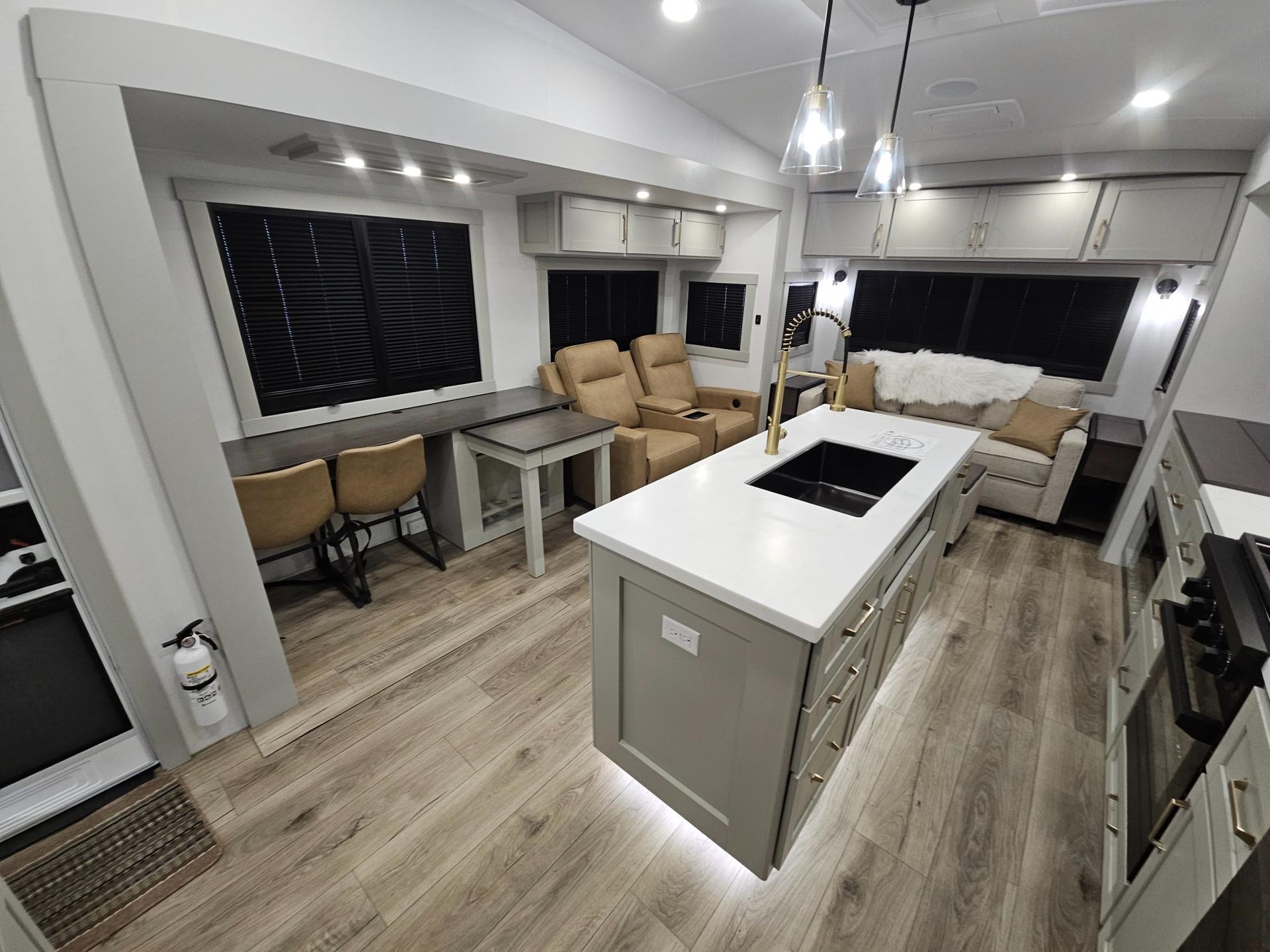 2026 Brinkley RV 2026 Brinkley RV Model Z - thumbnail 7