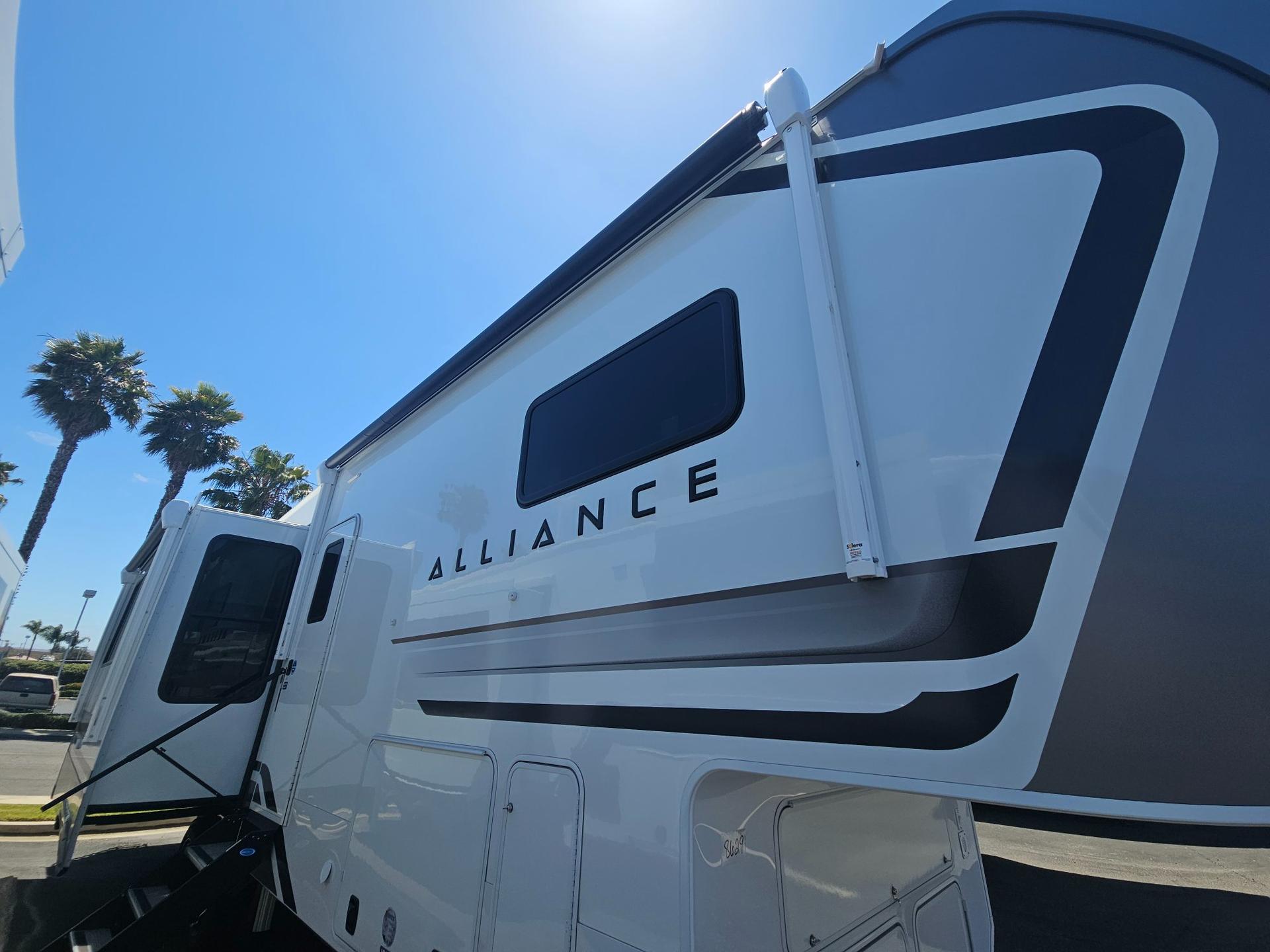 2027 Alliance RV 2027 Alliance RV Paradigm - thumbnail 53