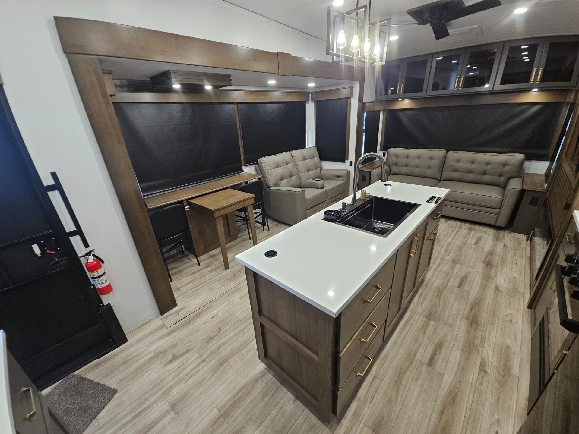 2026 Keystone RV 2026 Keystone RV Montana High Country - thumbnail 8