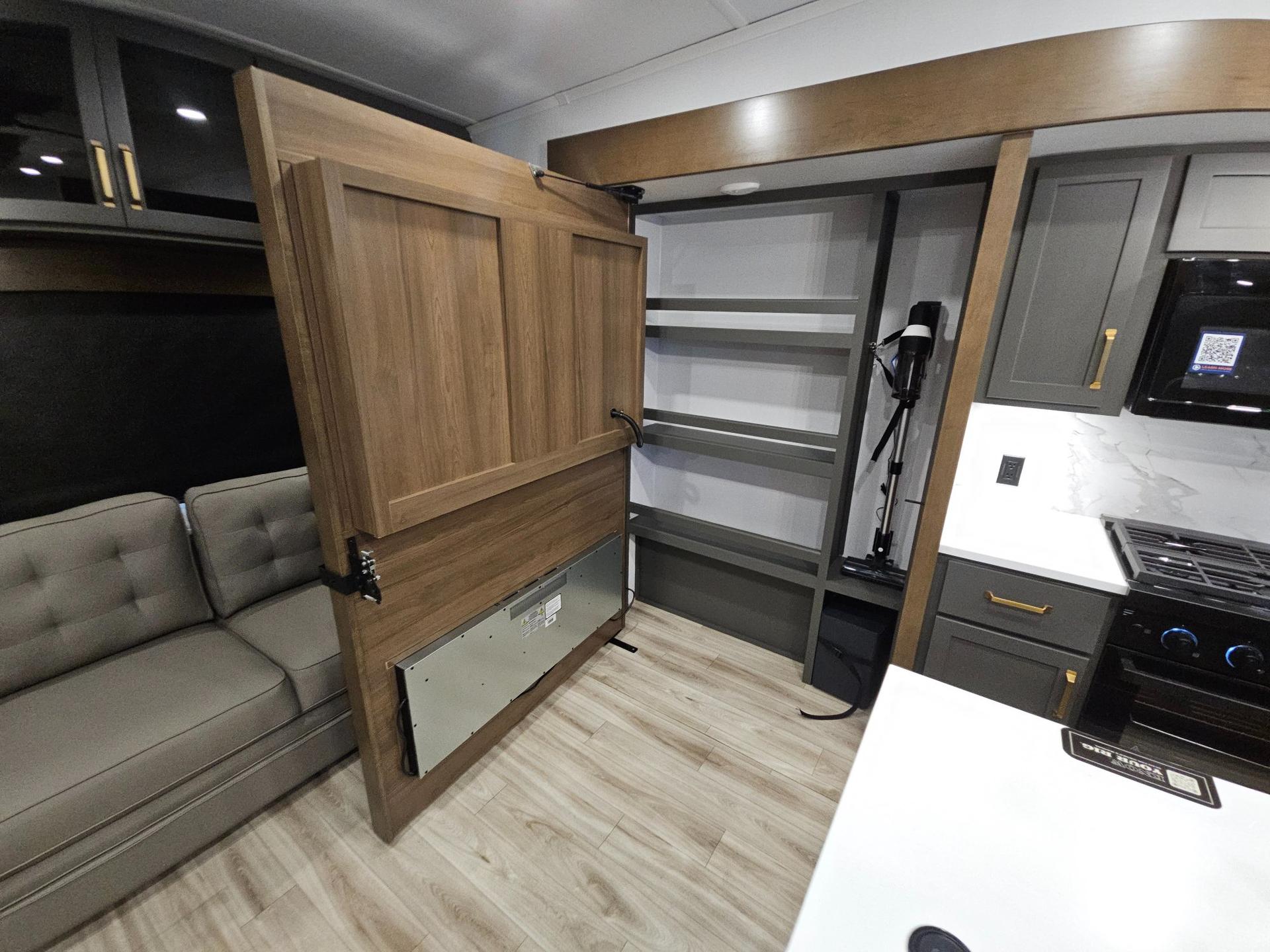 2026 Keystone RV 2026 Keystone RV Montana High Country - thumbnail 19