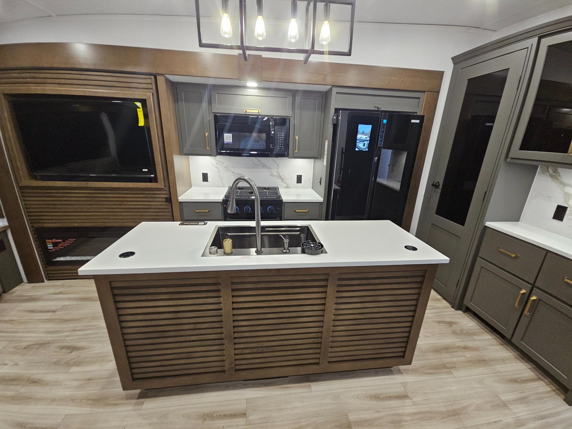 2026 Keystone RV 2026 Keystone RV Montana High Country - thumbnail 20
