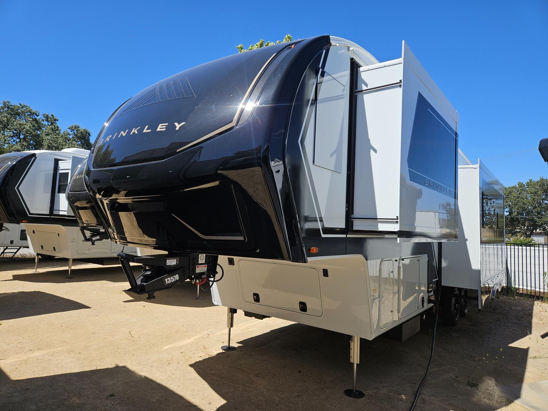 2027 Brinkley RV 2027 Brinkley RV Model Z - thumbnail 4