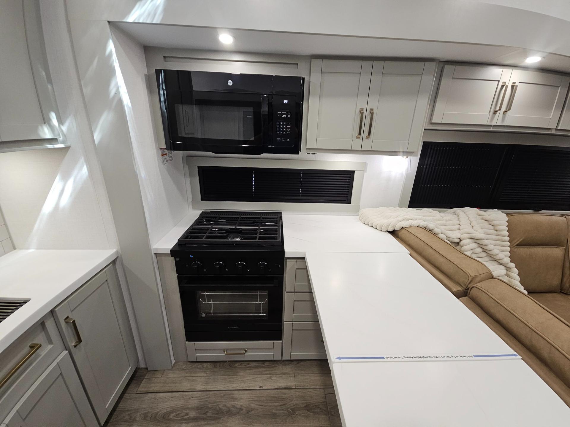 2027 Brinkley RV 2027 Brinkley RV Model Z - thumbnail 14