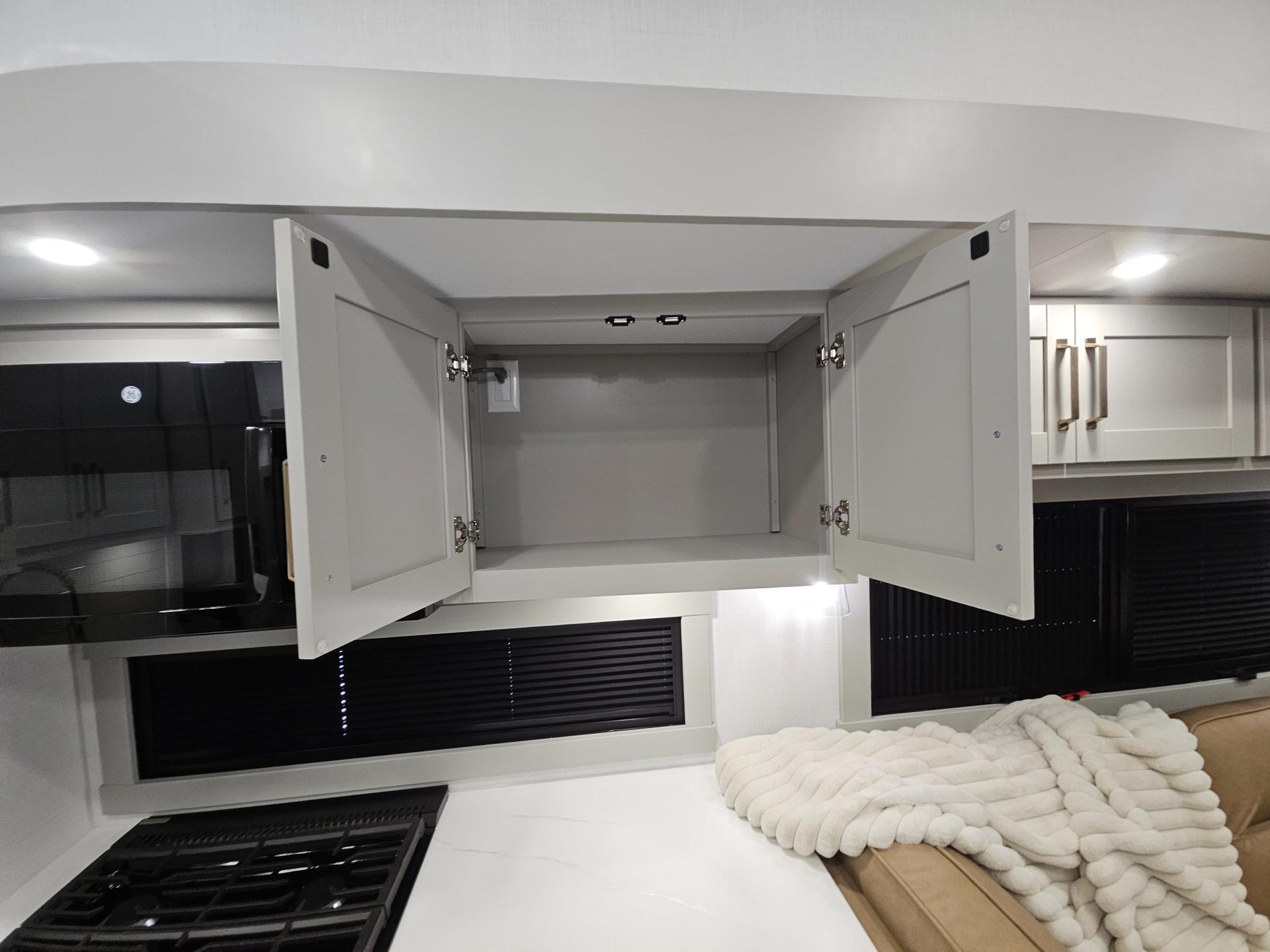 2027 Brinkley RV 2027 Brinkley RV Model Z - thumbnail 17