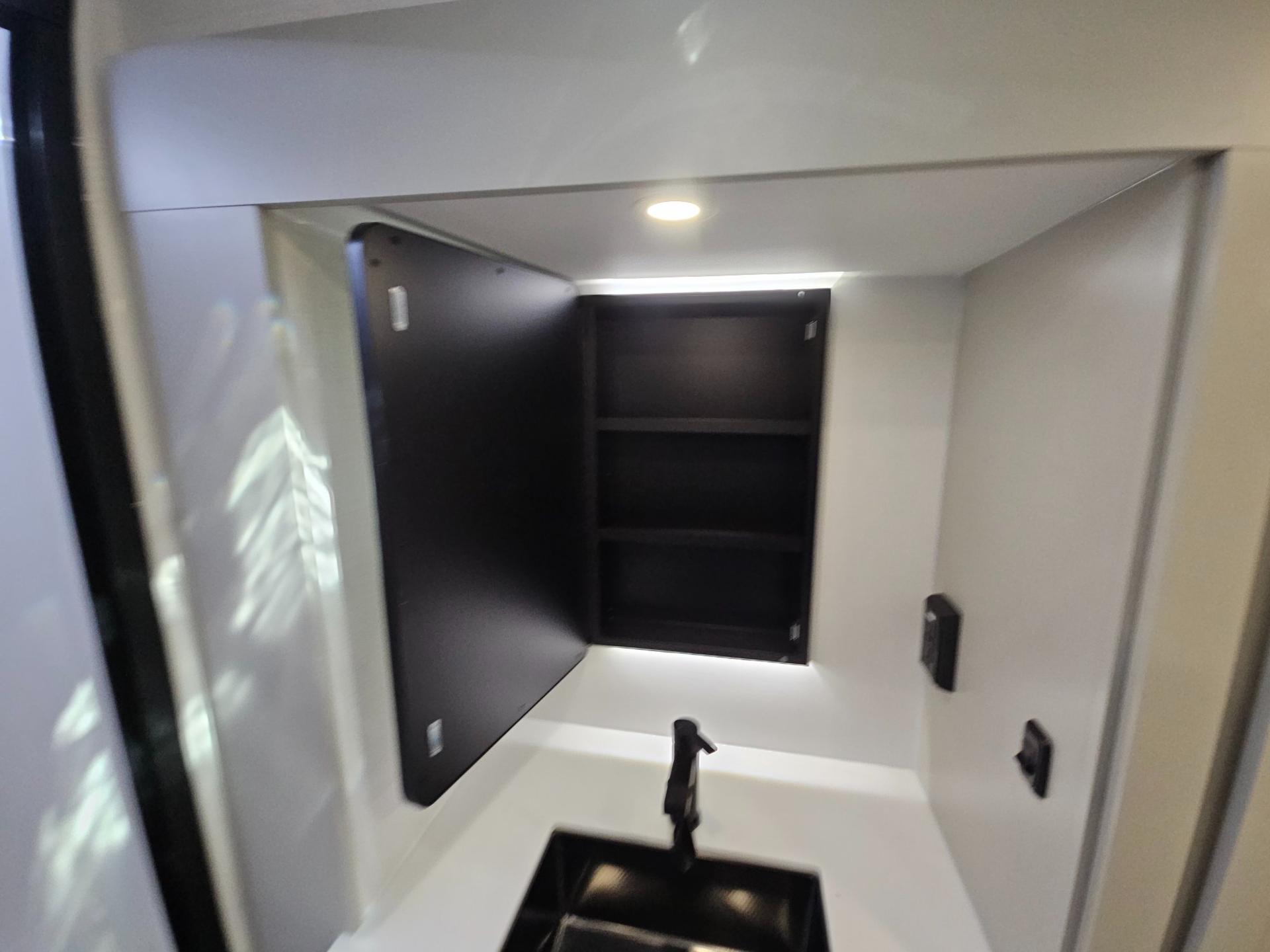 2027 Brinkley RV 2027 Brinkley RV Model Z - thumbnail 35