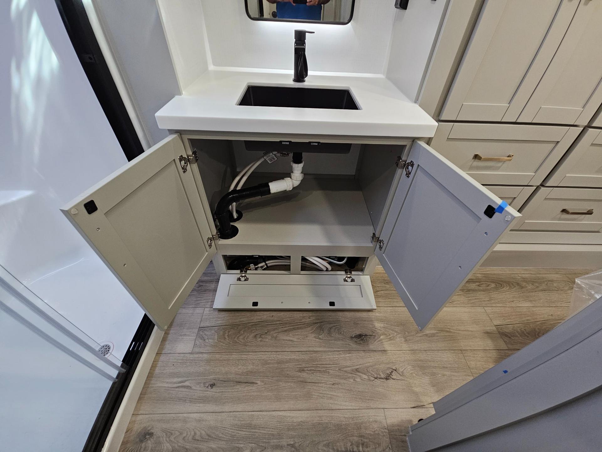 2027 Brinkley RV 2027 Brinkley RV Model Z - thumbnail 36