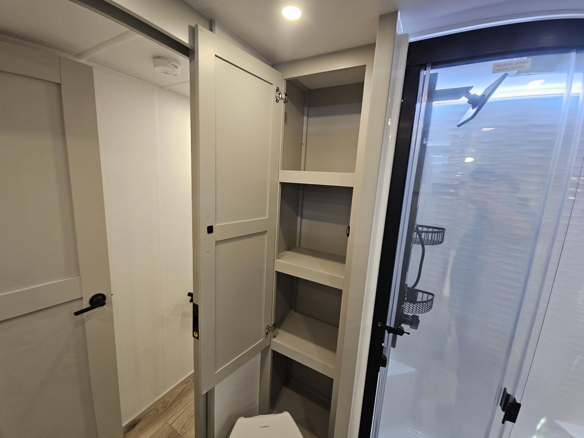 2027 Brinkley RV 2027 Brinkley RV Model Z - thumbnail 38