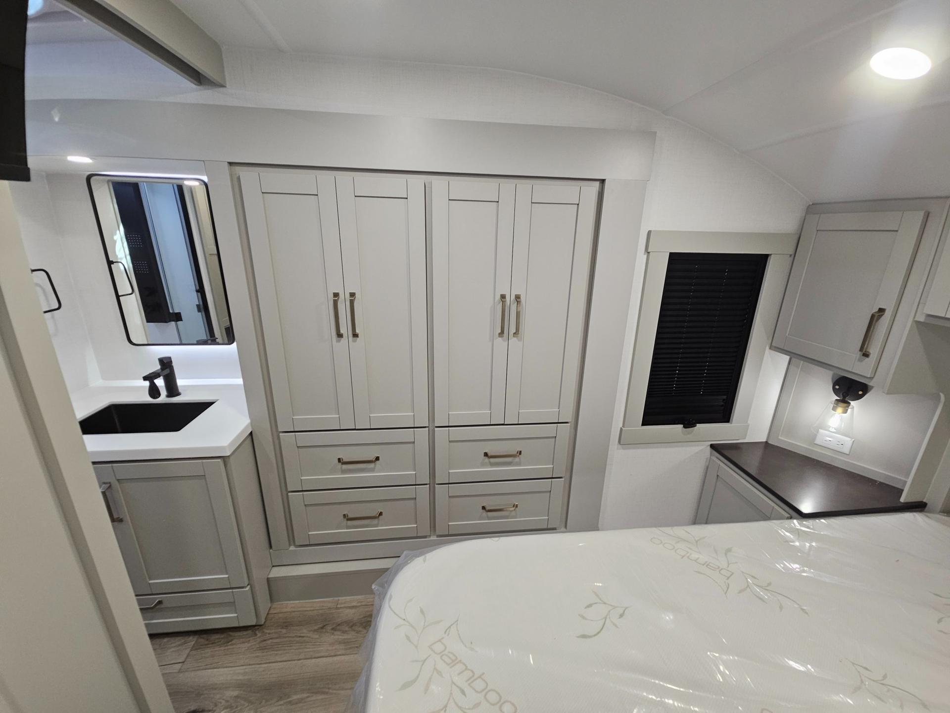2027 Brinkley RV 2027 Brinkley RV Model Z - thumbnail 44