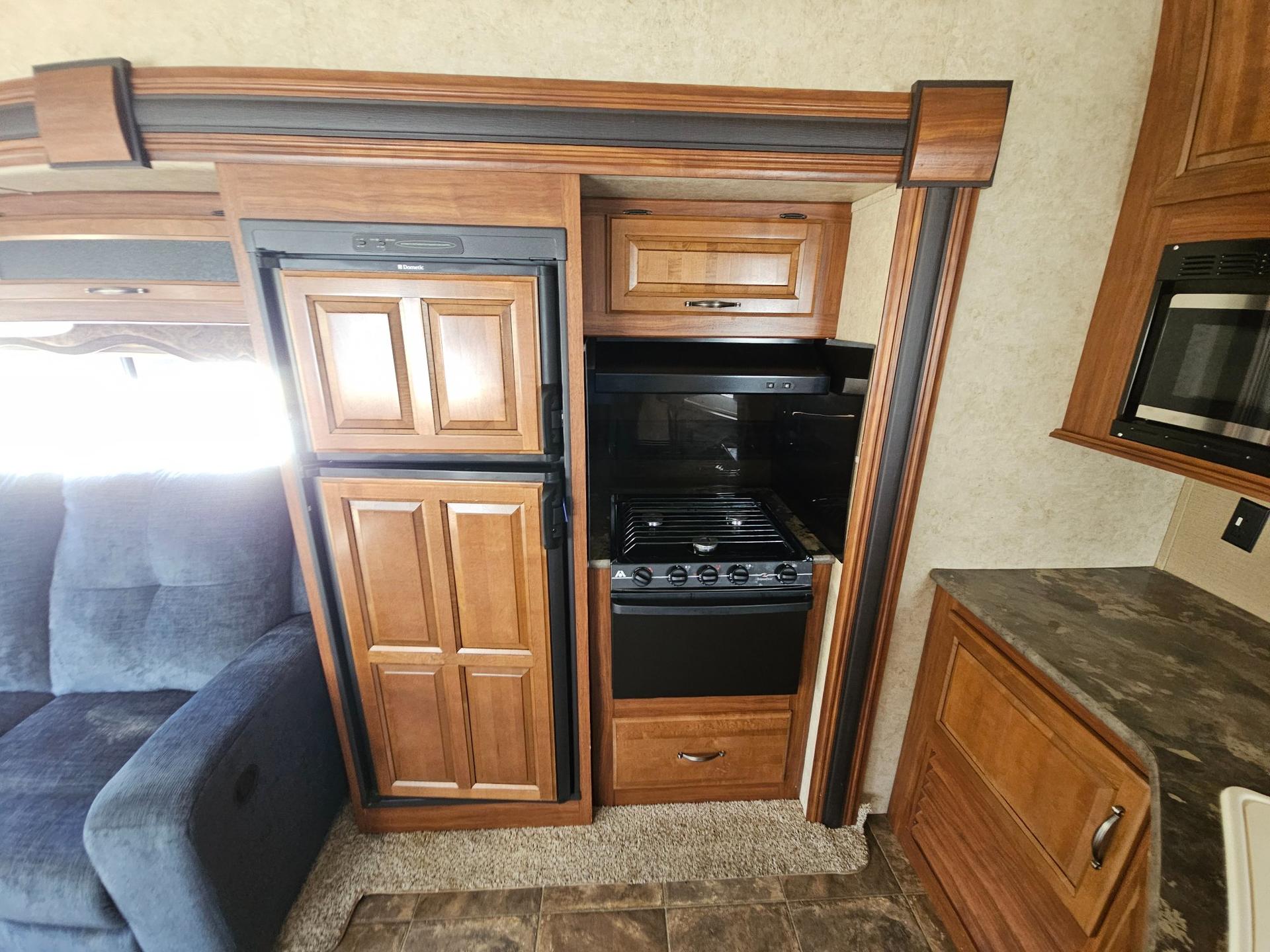 2014 Keystone rv 2014 Keystone rv Cougar Lite - thumbnail 19