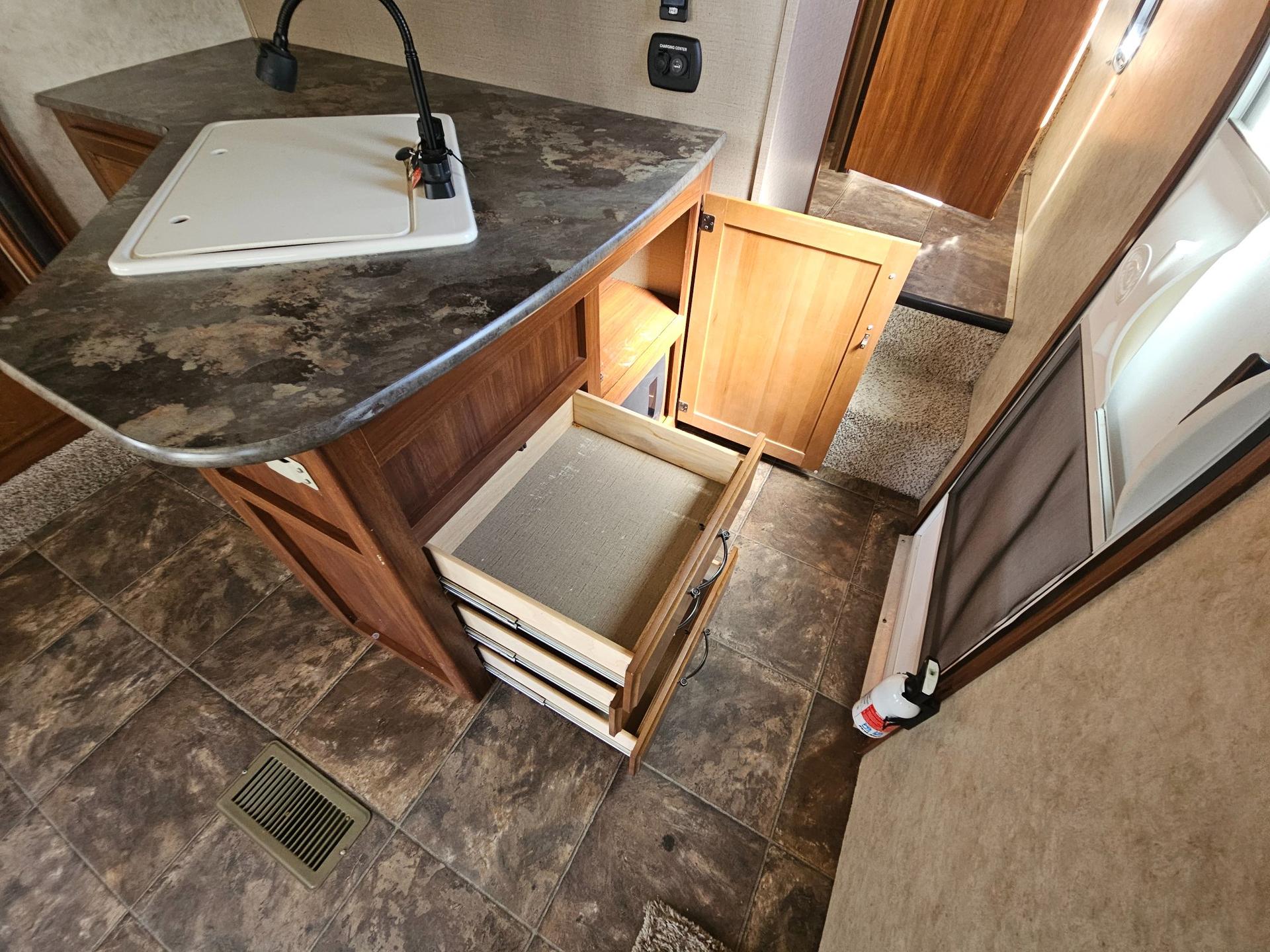 2014 Keystone rv 2014 Keystone rv Cougar Lite - thumbnail 29