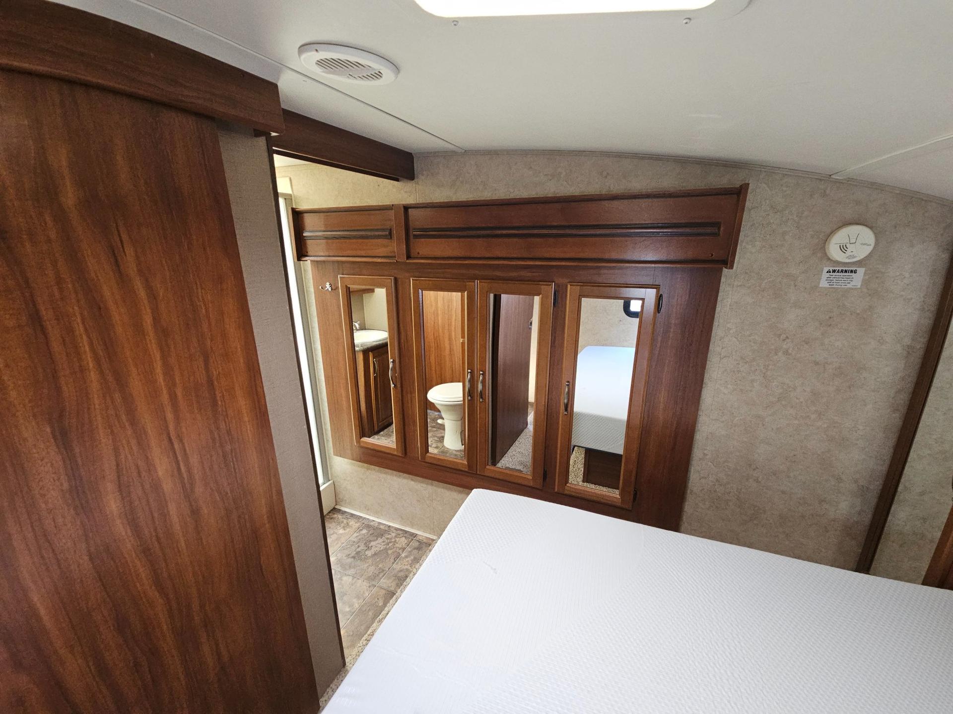 2014 Keystone rv 2014 Keystone rv Cougar Lite - thumbnail 34