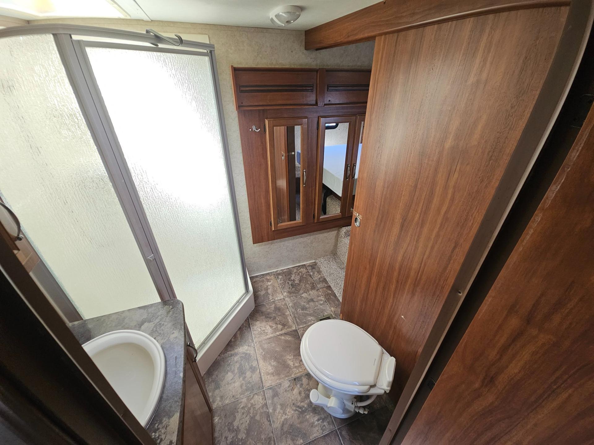 2014 Keystone rv 2014 Keystone rv Cougar Lite - thumbnail 36
