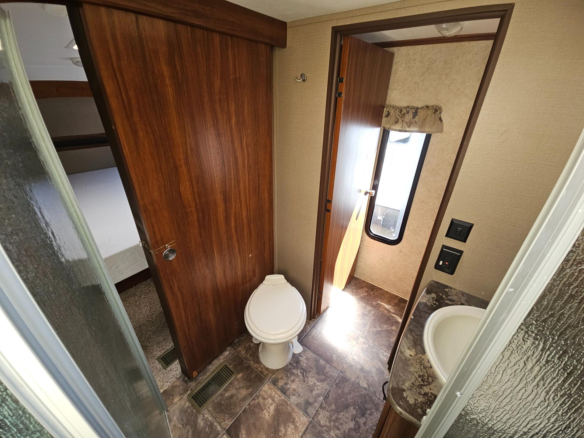 2014 Keystone rv 2014 Keystone rv Cougar Lite - thumbnail 43
