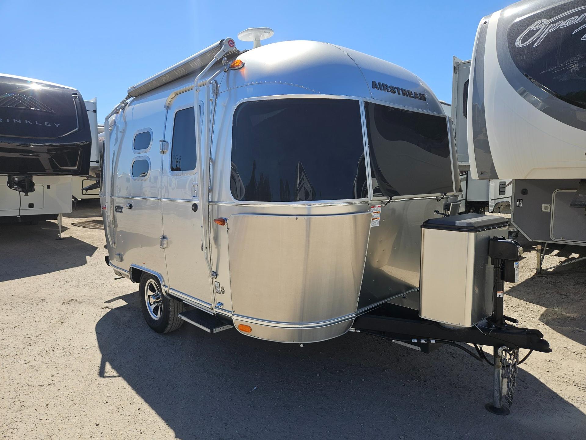 2022 Airstream Caravel 16RB