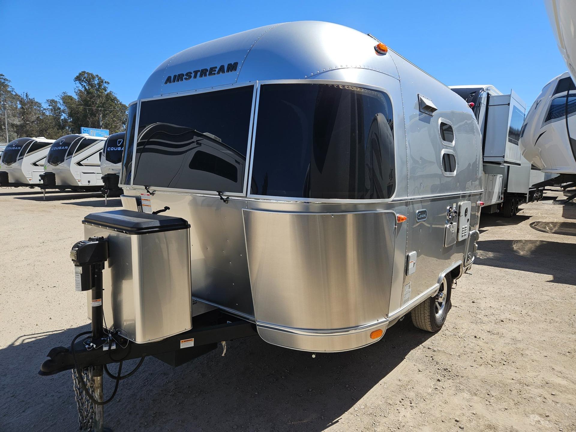 2022 Airstream 2022 Airstream Caravel - thumbnail 4